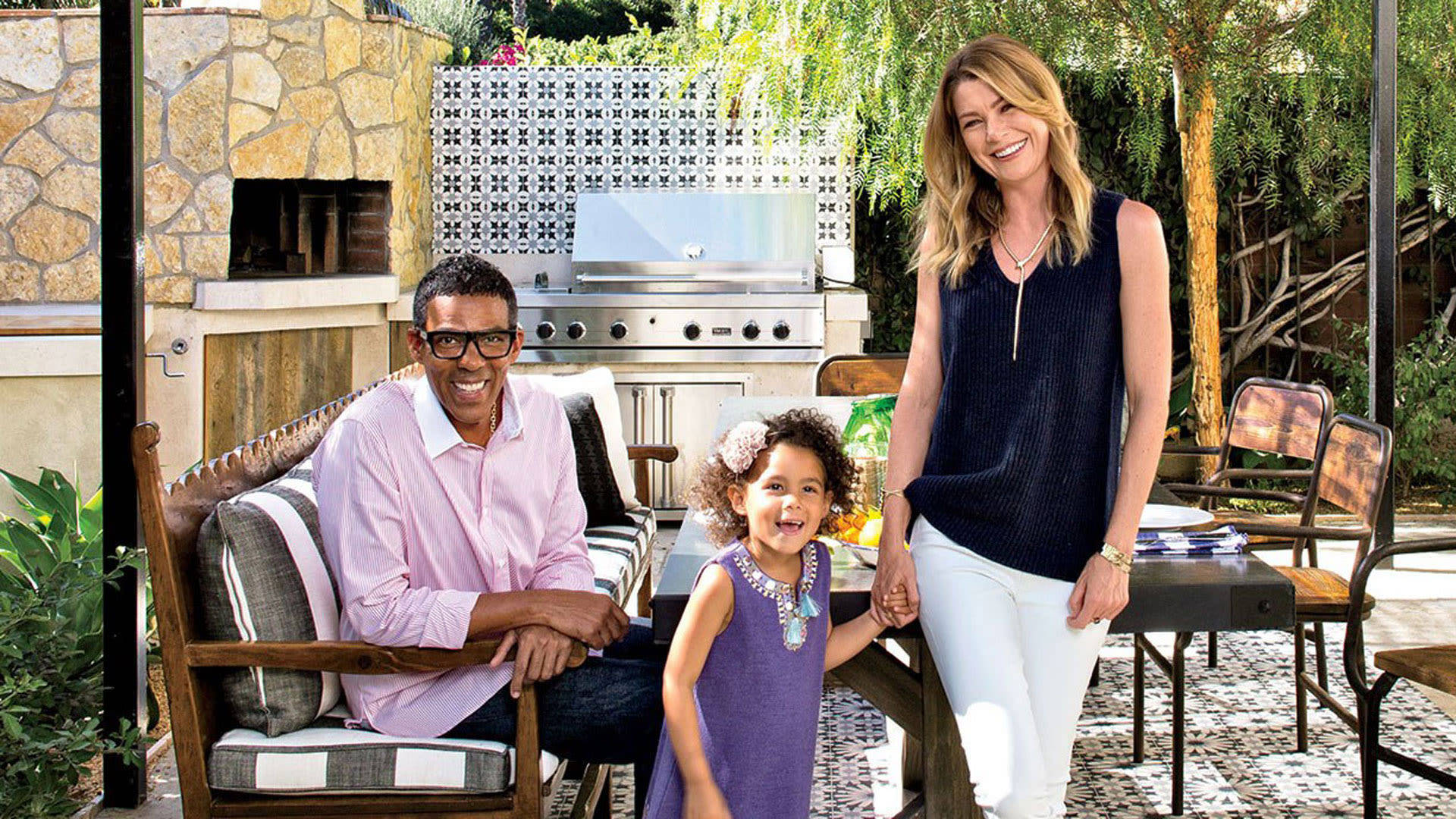 Ellen Pompeo, family, sunlit outdoor patio, Full HD Desktop Wallpaper