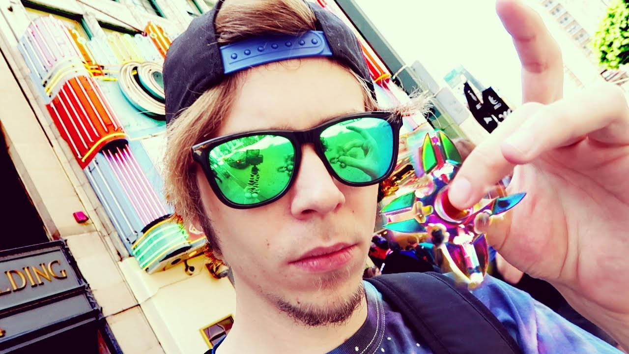 ElRubiusOMG, tinted sunglasses, green sunglasses, HD Desktop Wallpaper