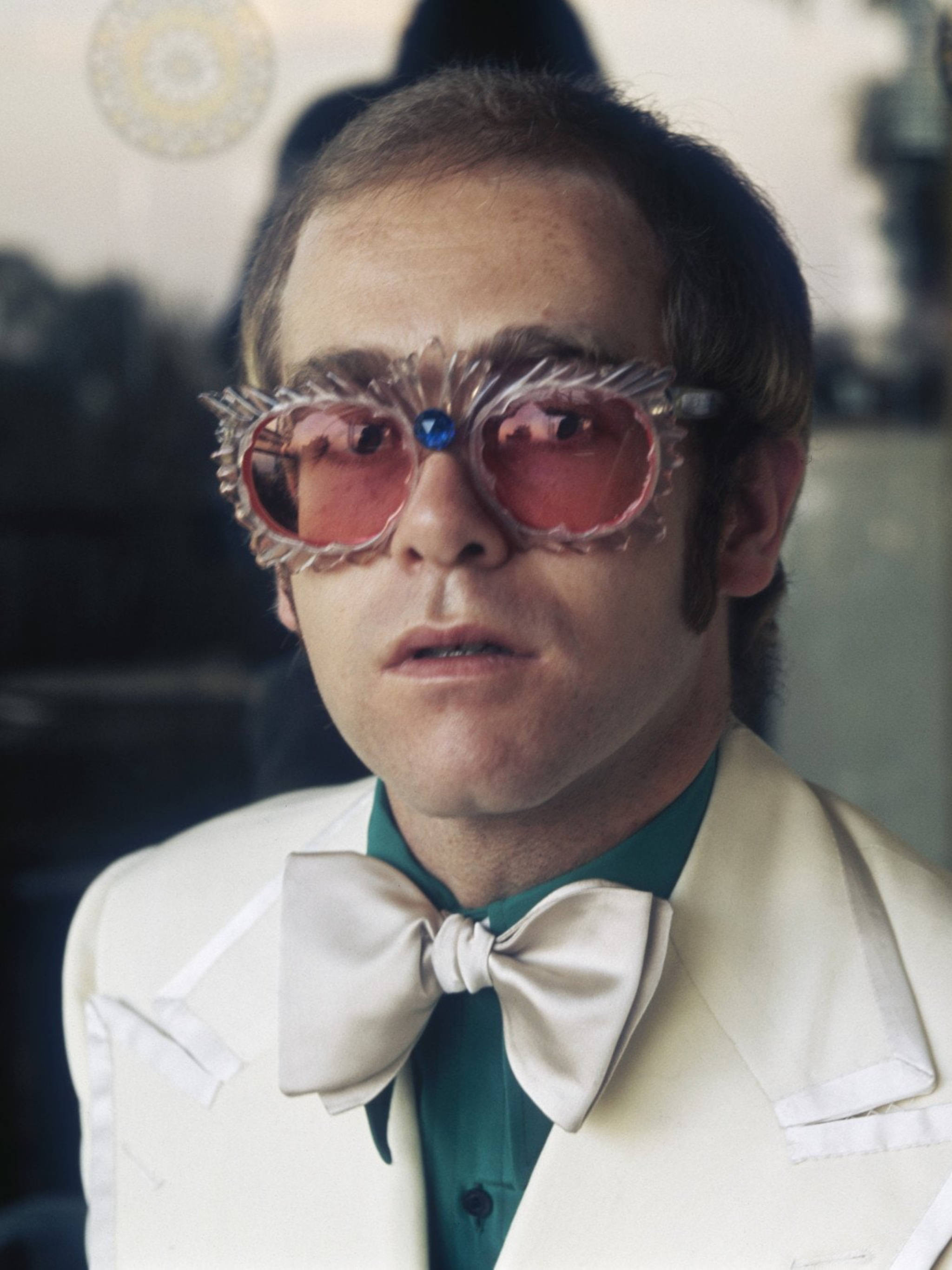 Elton John, pink sunglasses, white suit, 2K Phone Wallpaper