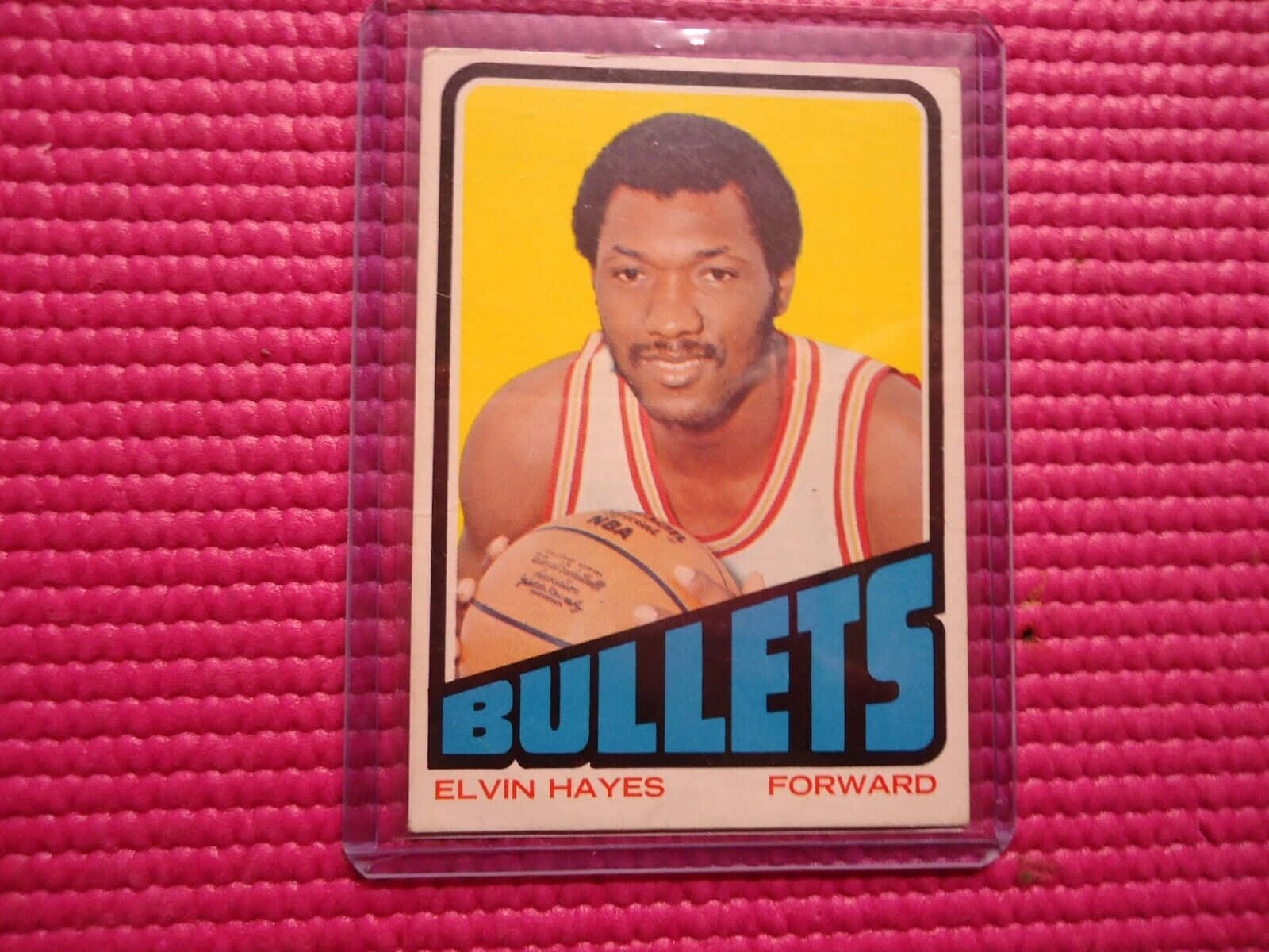 Elvin Hayes, Bullets, yellow background, HD Desktop Wallpaper