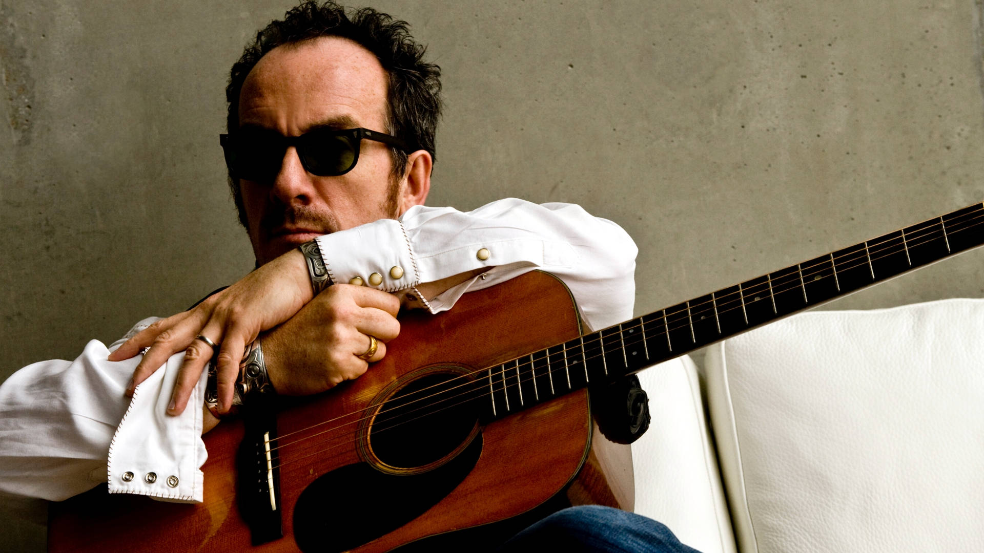 Elvis Costello, acoustic guitar, sunglasses, Full HD Desktop Wallpaper