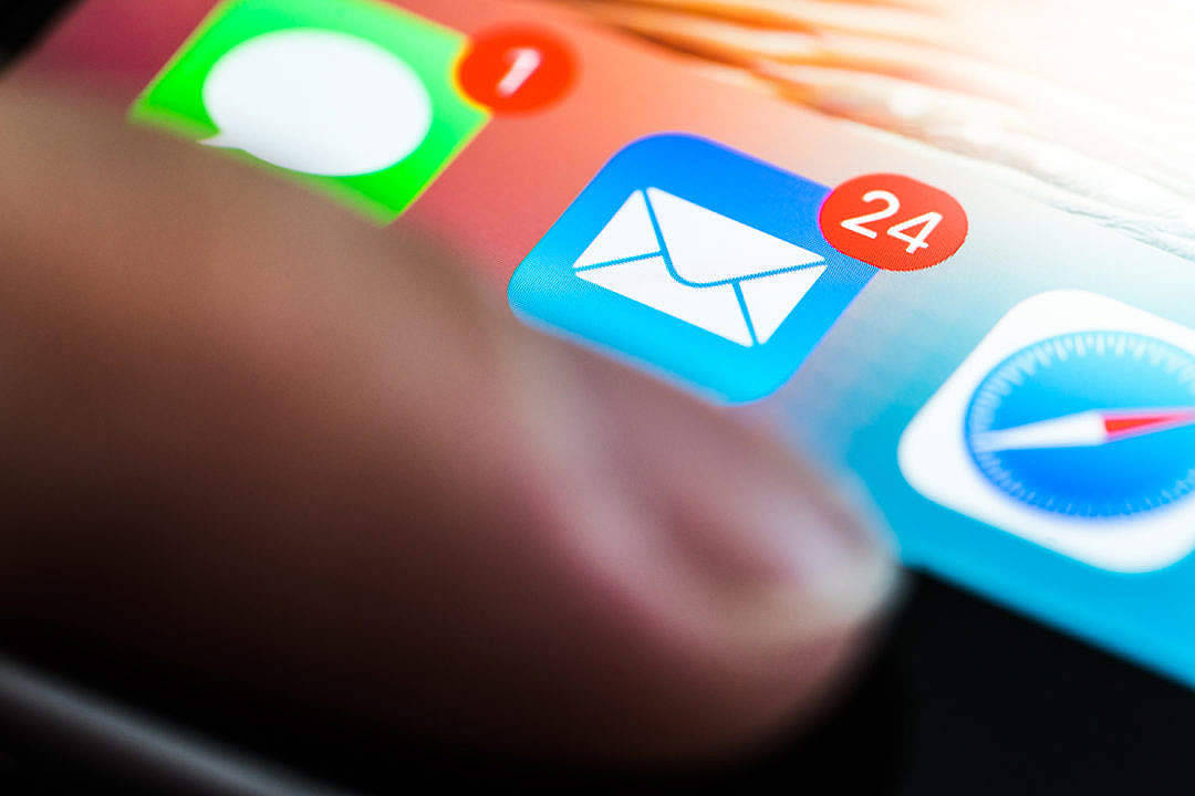 email icon, mobile device, smartphone screen, SD Desktop Wallpaper