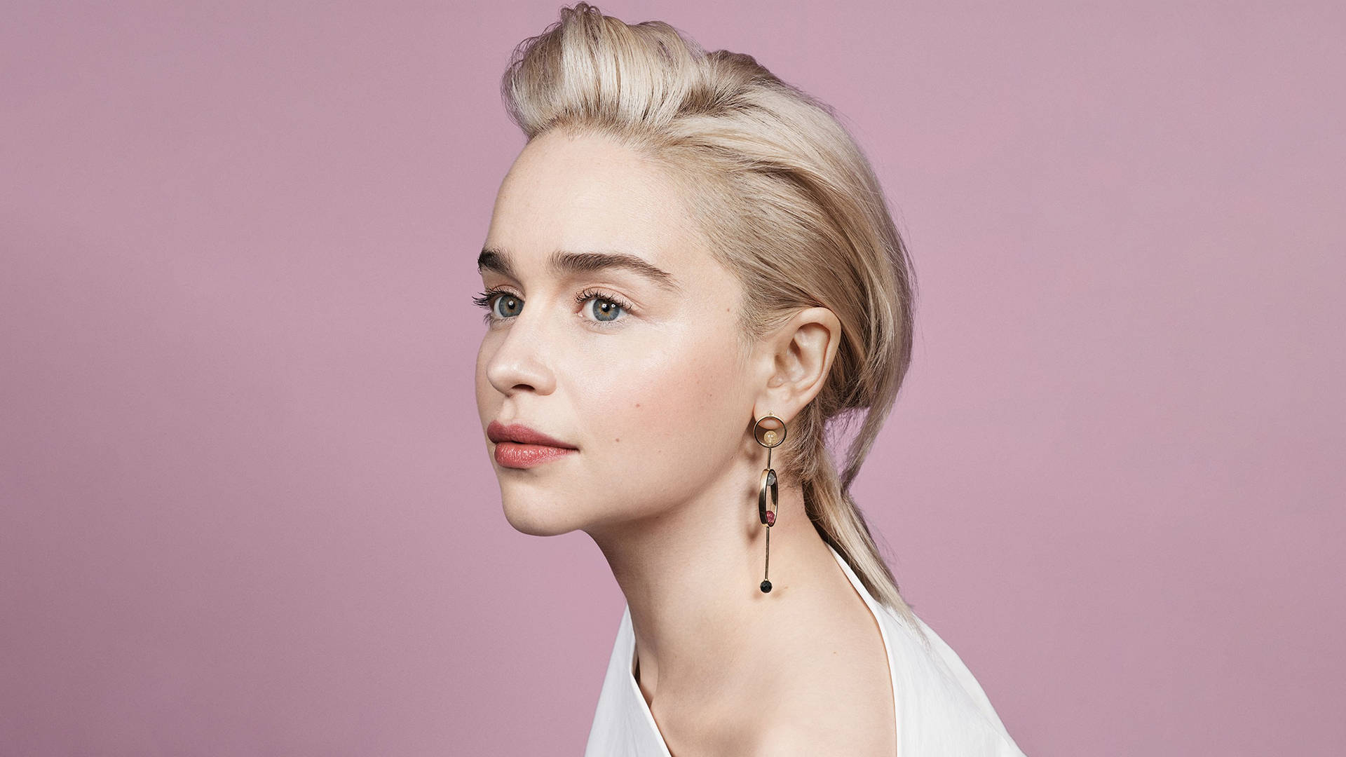 Emilia Clarke, blonde hair, striking earrings, Full HD Desktop Wallpaper