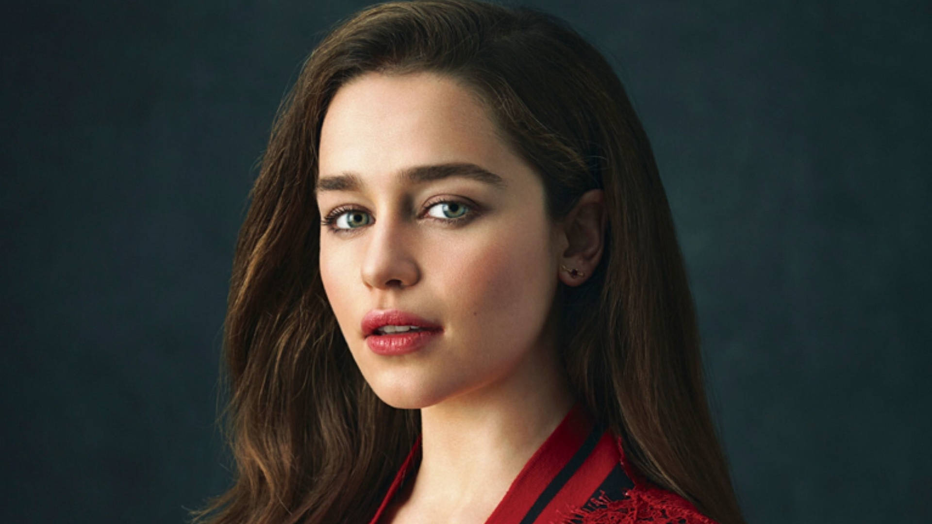 Emilia Clarke, long brown hair, striking green eyes, Full HD Desktop Wallpaper