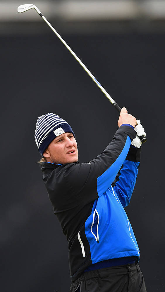 Emiliano Grillo, blue and black jacket, striped beanie, SD Phone Wallpaper