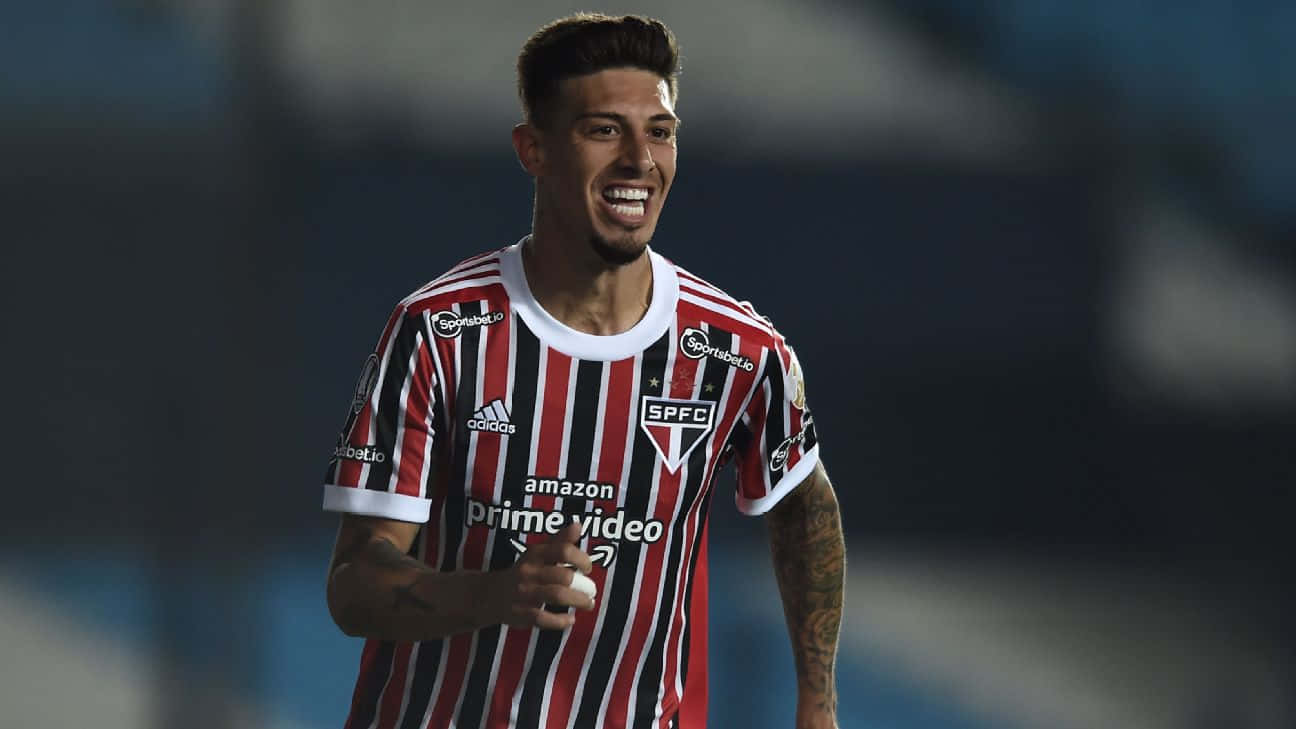 Emiliano Rigoni, red and black striped jersey, stadium field, HD Desktop Wallpaper
