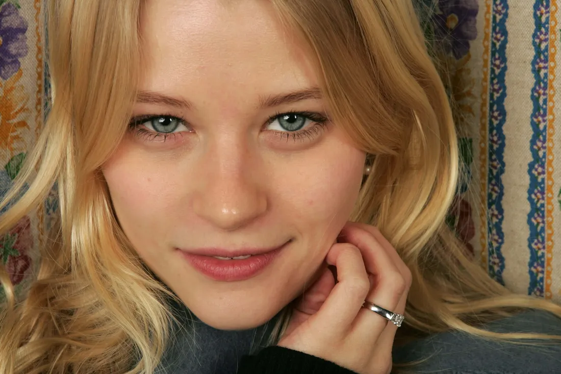 Emilie de Ravin
