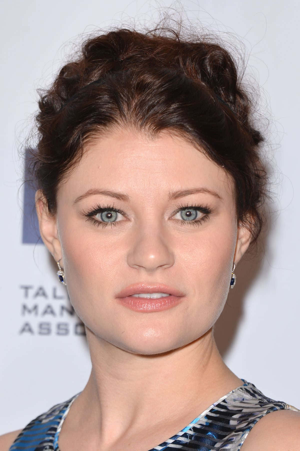 Emilie de Ravin, green eyes, dark hair, HD Phone Wallpaper