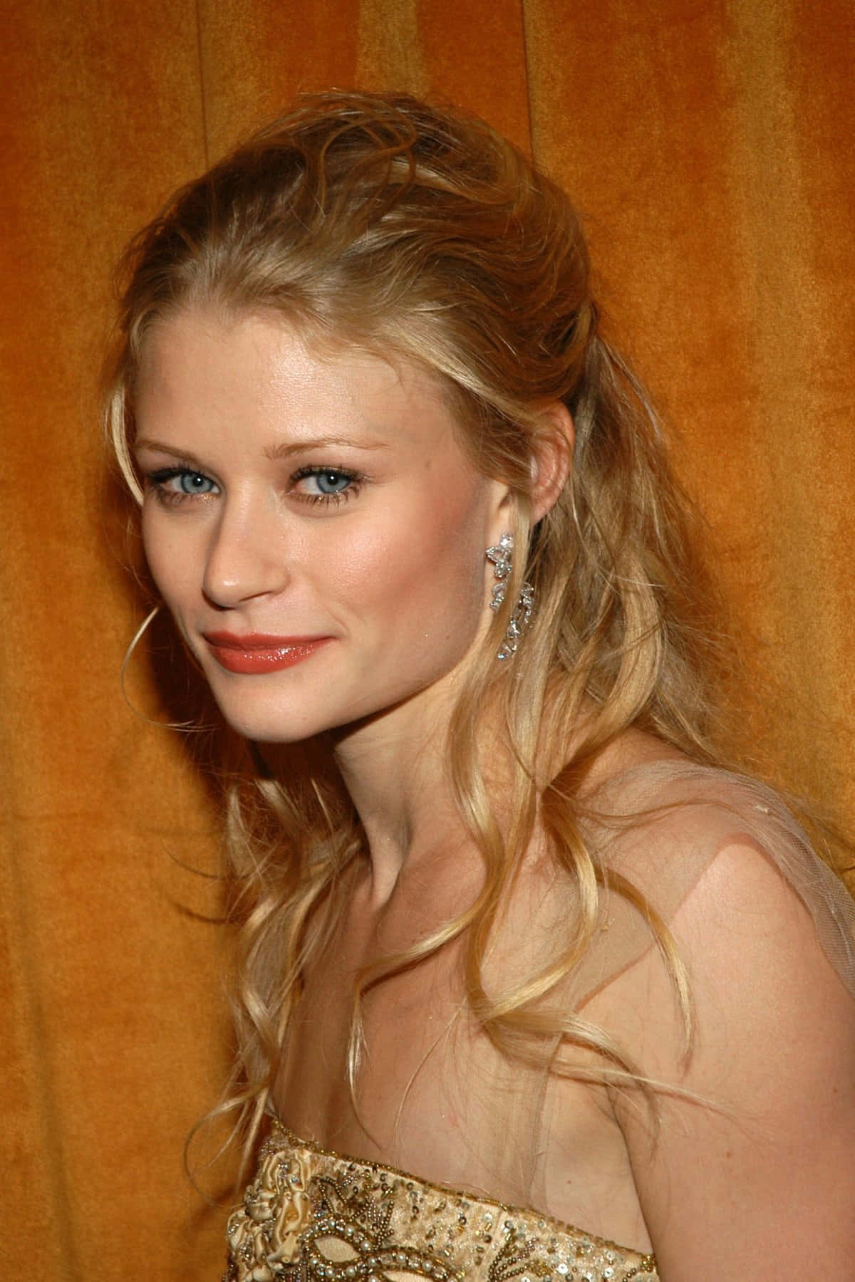 Emilie de Ravin, blonde hair, blue eyes, HD Phone Wallpaper