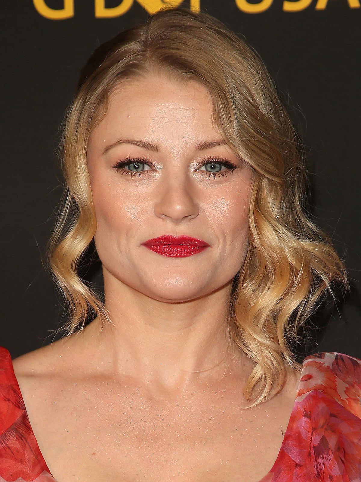 Emilie de ravin, red lipstick, floral dress, HD Phone Wallpaper