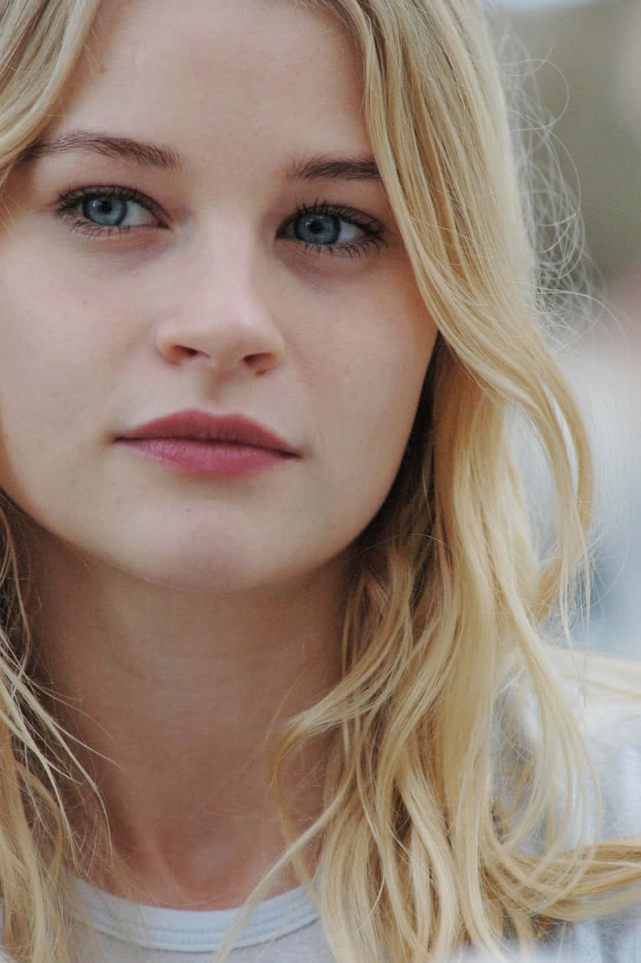 Emilie de Ravin, blue eyes, wavy blonde hair, HD Phone Wallpaper
