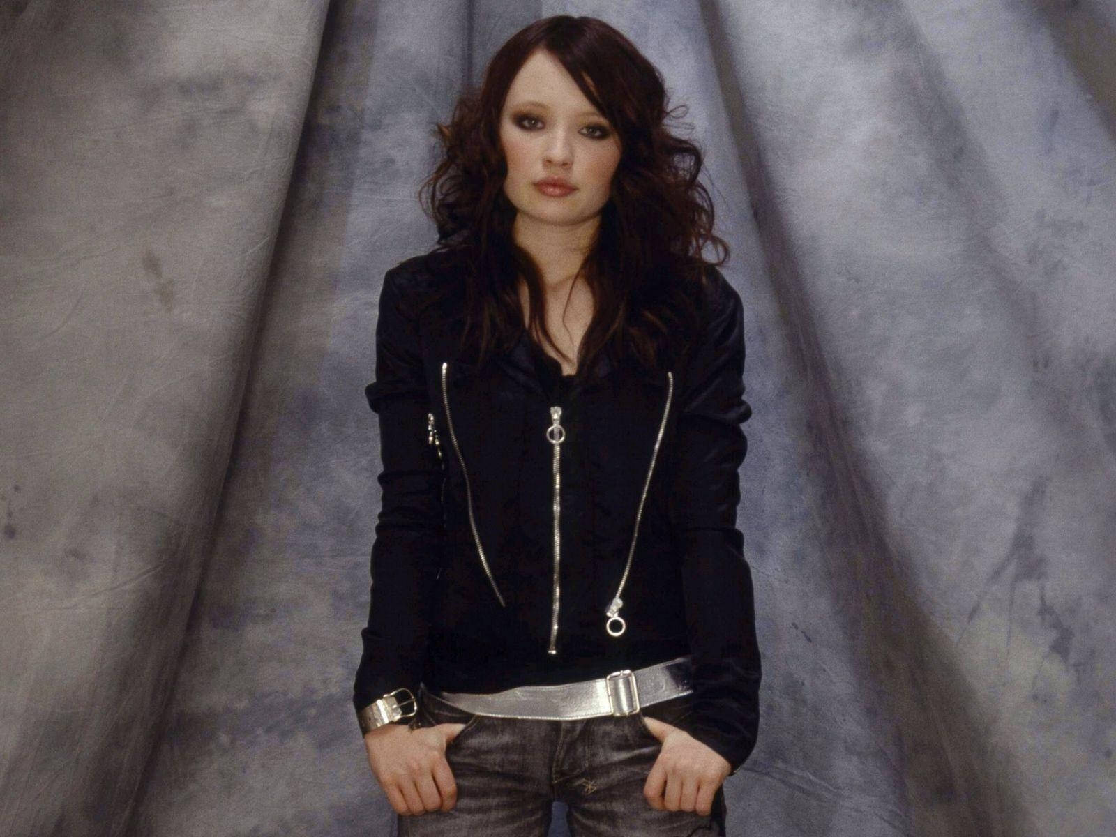 Emily Browning, 2015 photoshoot, black zippered jacket, HD Desktop Wallpaper