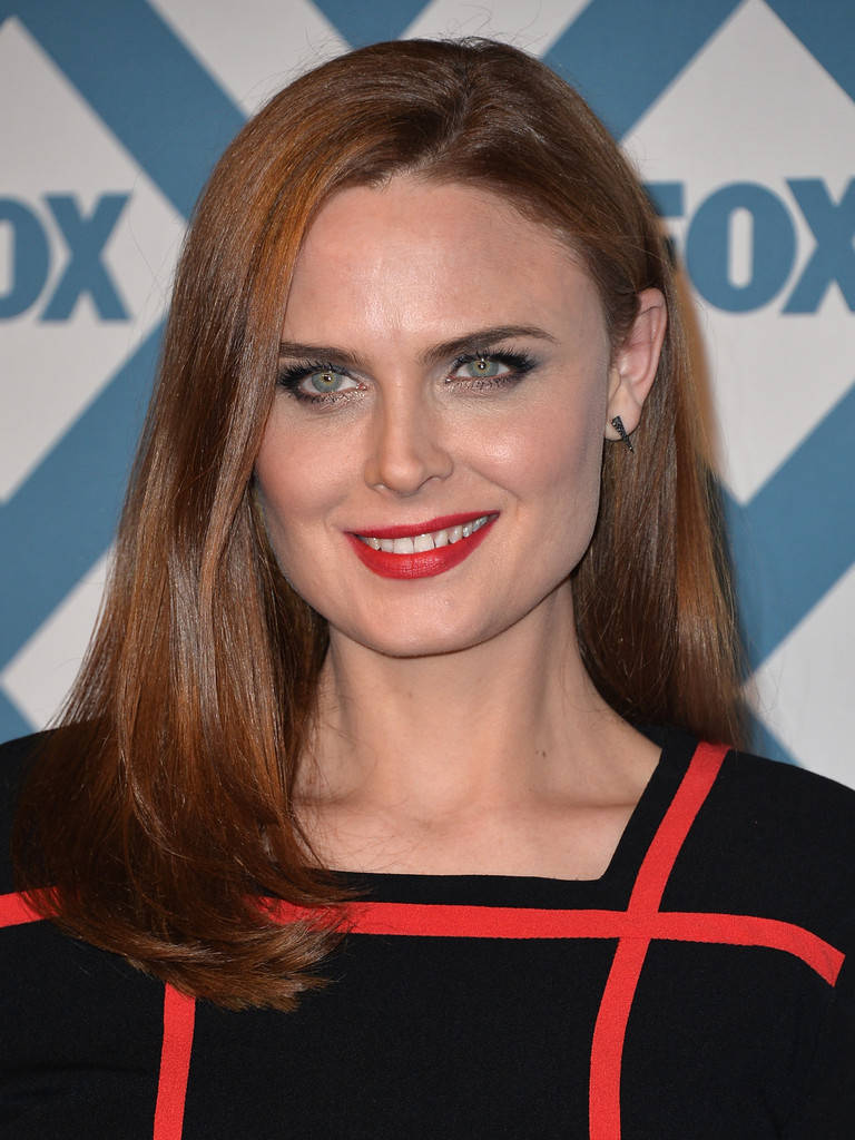 Emily Deschanel, red hair, bold red lipstick, SD Phone Wallpaper