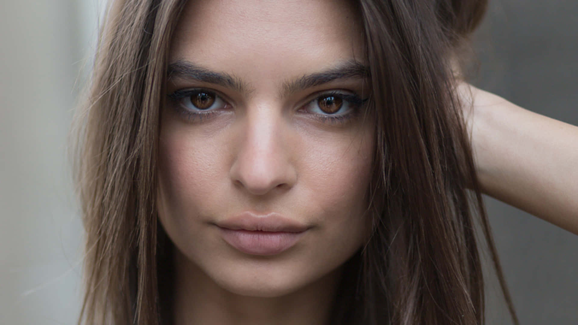 Emily Ratajkowski, black outfit, brown eyes, Full HD Desktop Wallpaper