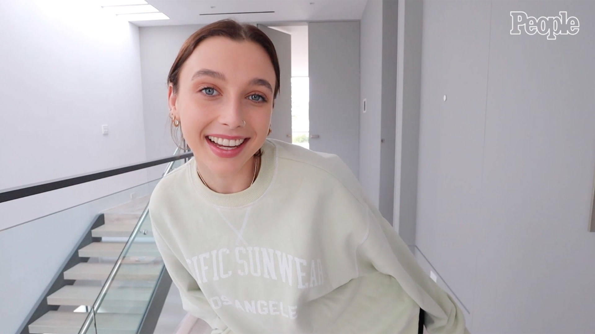 Emma Chamberlain, PEOPLE's Series, light green sweatshirt, Full HD Desktop Wallpaper