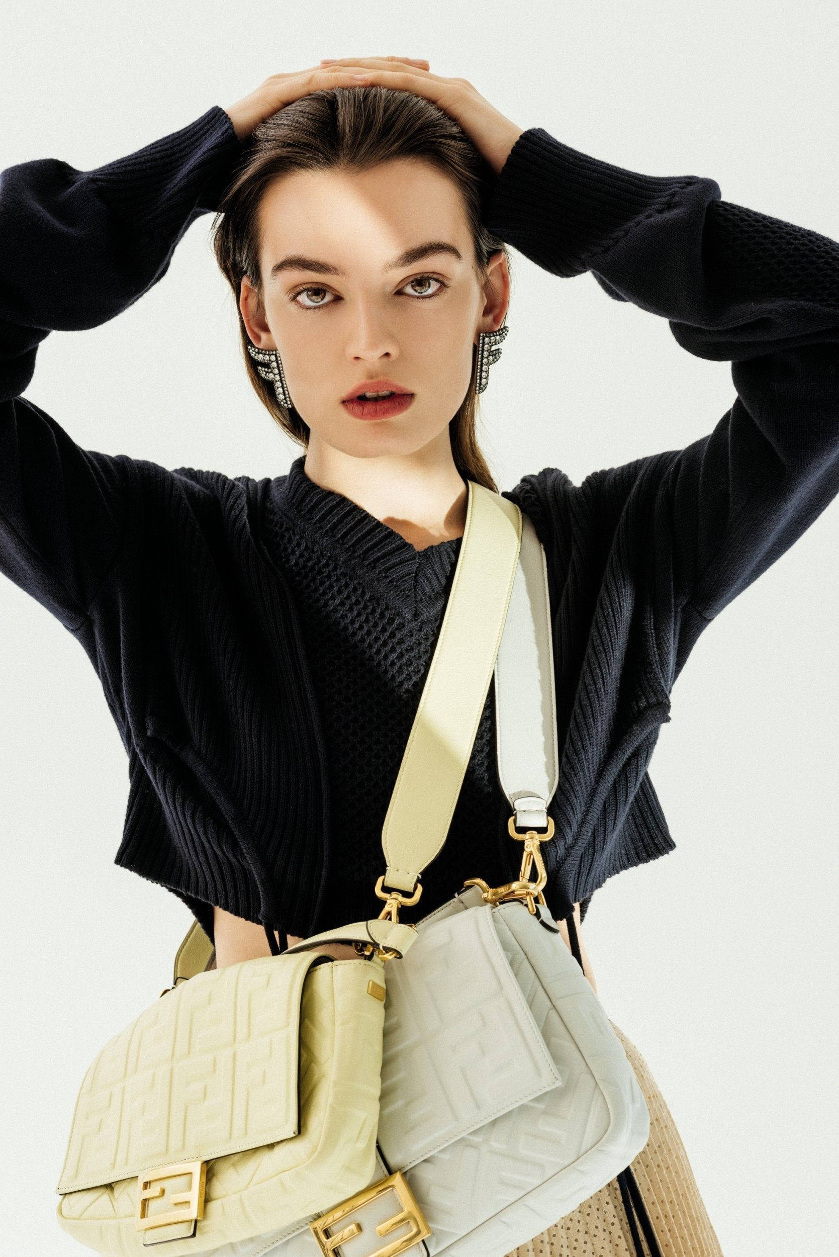 Emma Mackey, black knit sweater, cream Fendi bag, Full HD Phone Wallpaper