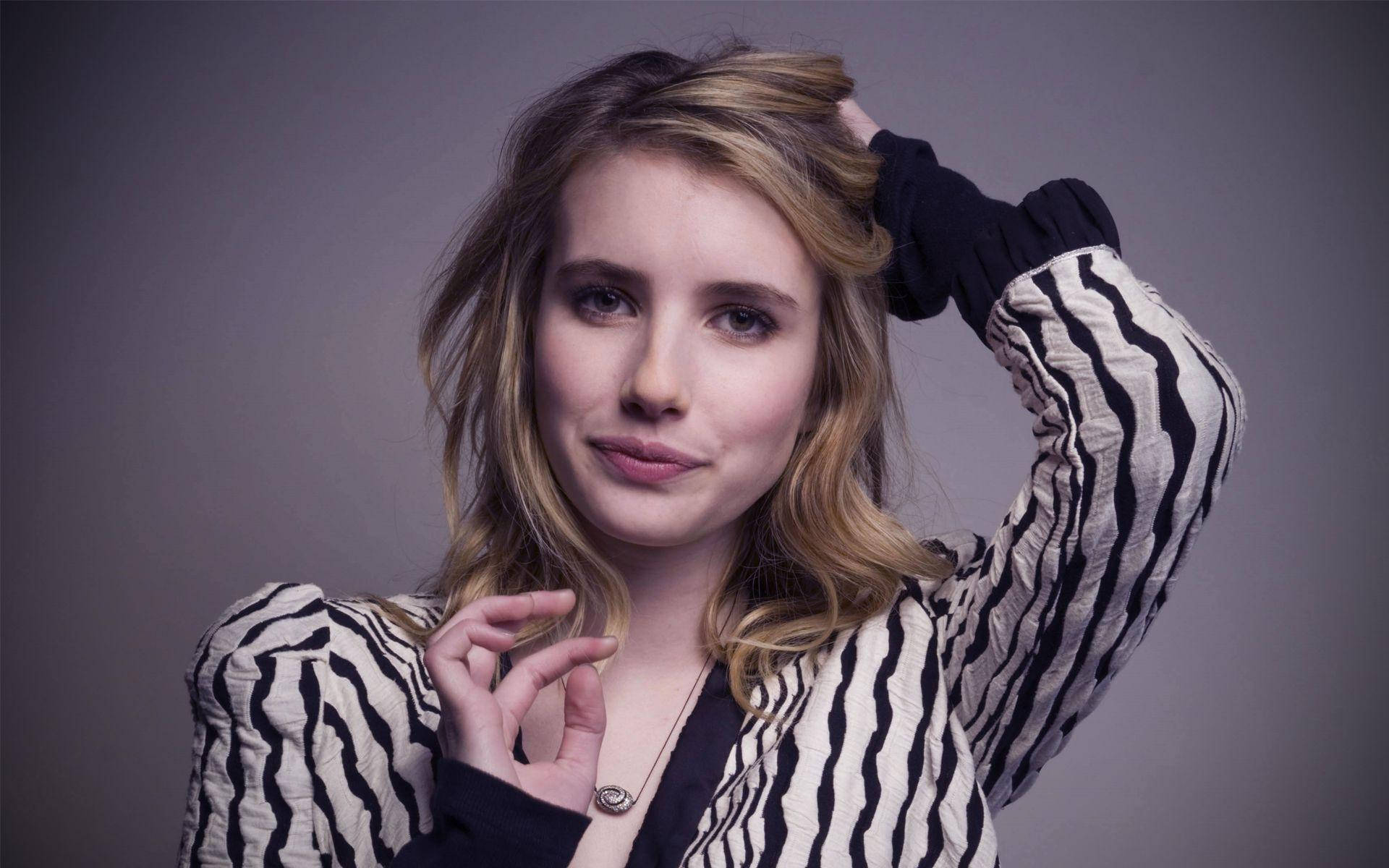 Emma Roberts, zebra-striped jacket, blonde hair, Full HD Desktop Wallpaper