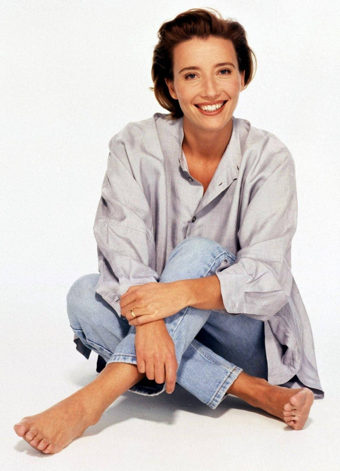 Emma Thompson, white background, short brown hair, HD Phone Wallpaper