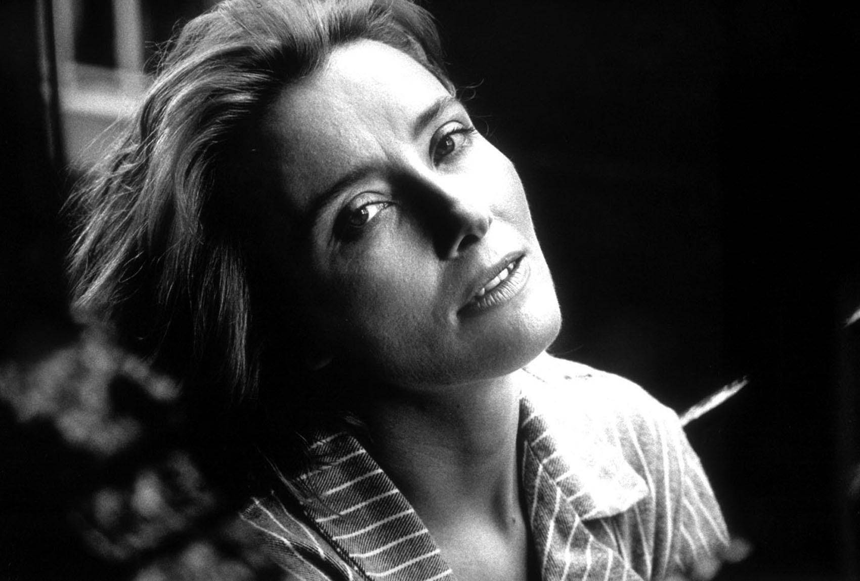 Emma Thompson, grayscale photo, black and white close-up, HD Desktop Wallpaper