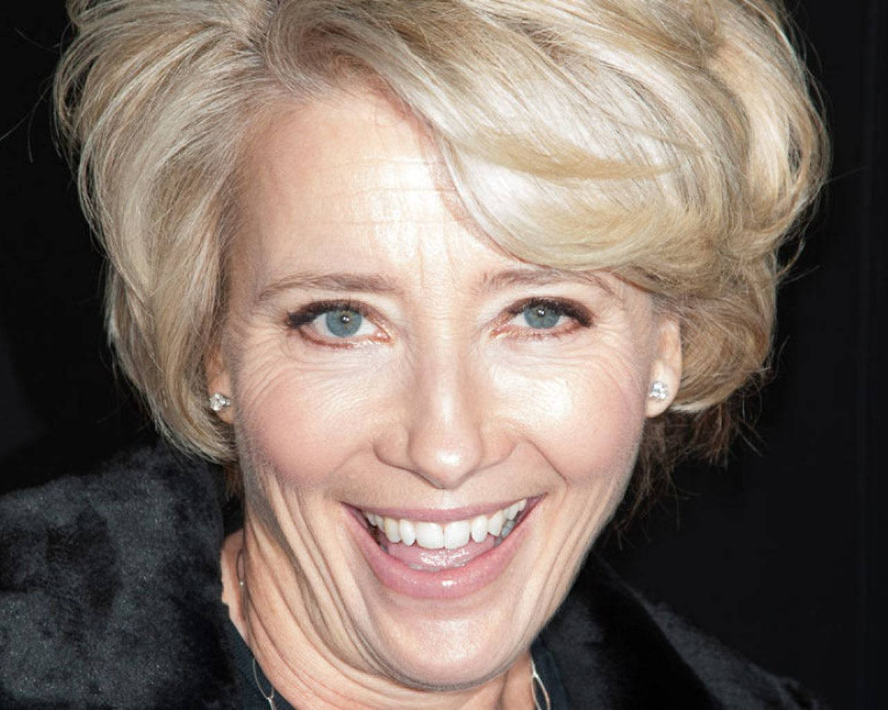 Emma Thompson, fur coat, blonde hair, HD Desktop Wallpaper