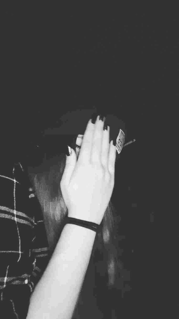 emo aesthetic, shy girl, monochrome, HD Phone Wallpaper