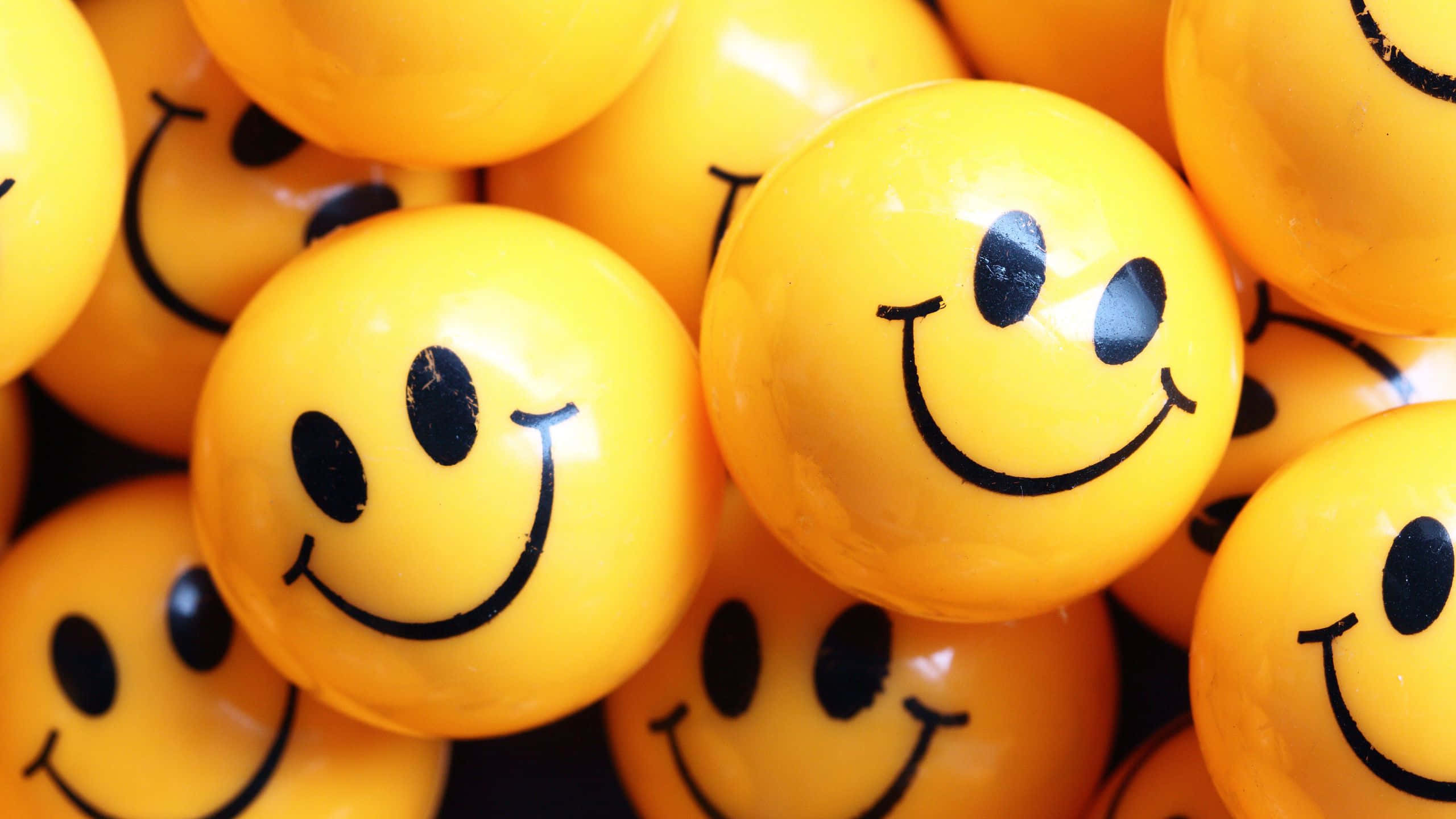 cute smile emoji balls, glossy yellow balls, simple black smiley faces, 2K Desktop Wallpaper