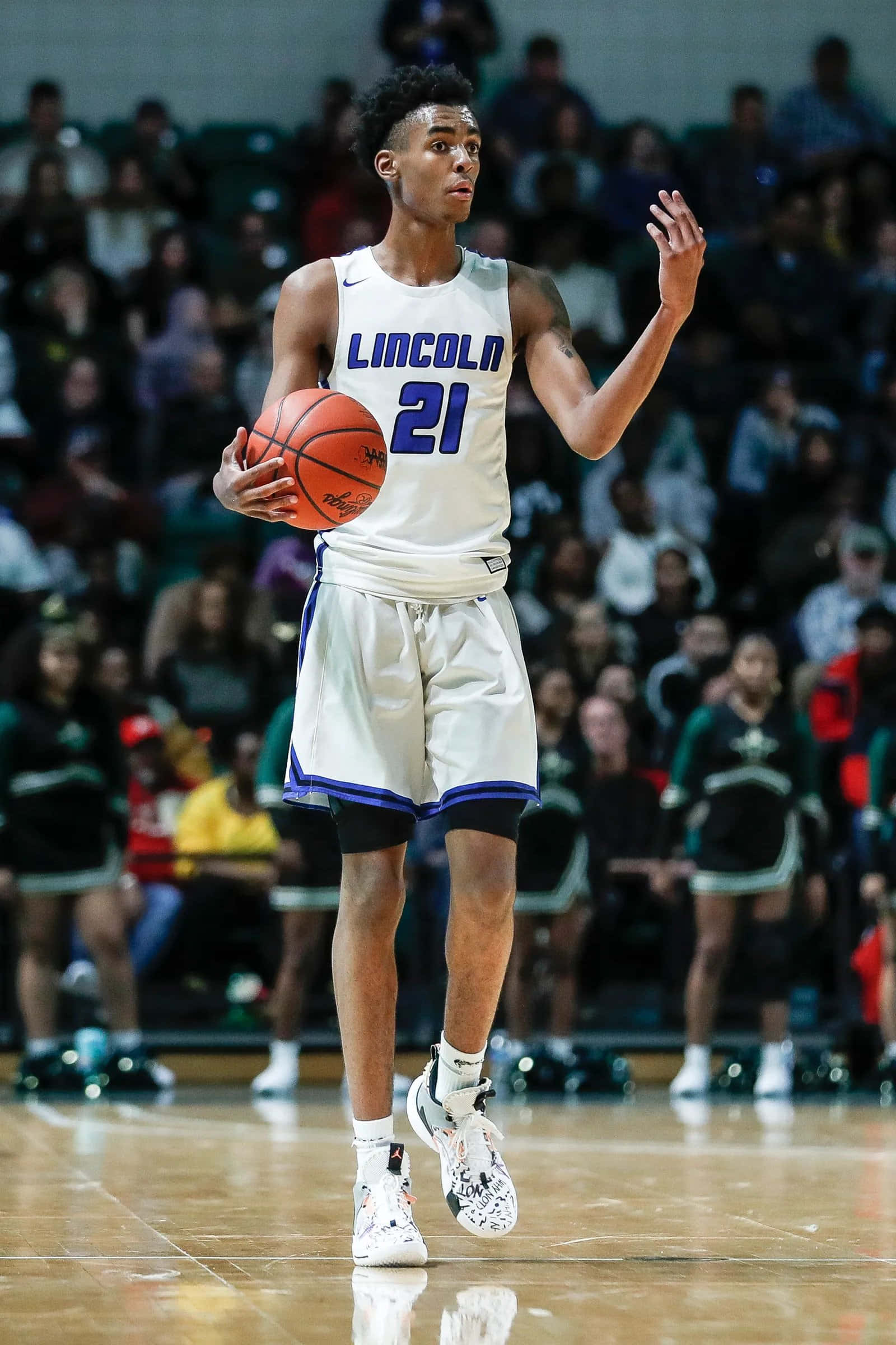Emoni Bates, white Lincoln jersey, number 21, Full HD Phone Wallpaper