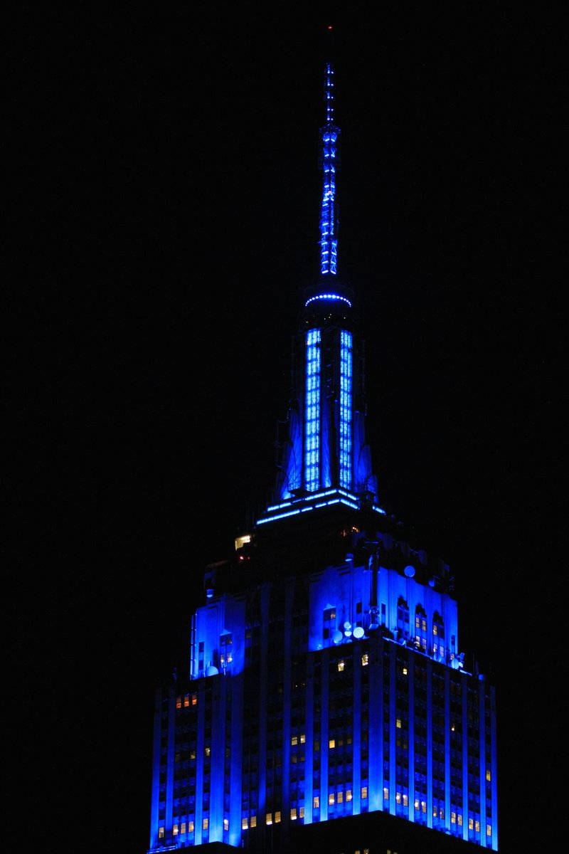 Empire State Building, blue lights, pitch black night sky, SD Phone Wallpaper