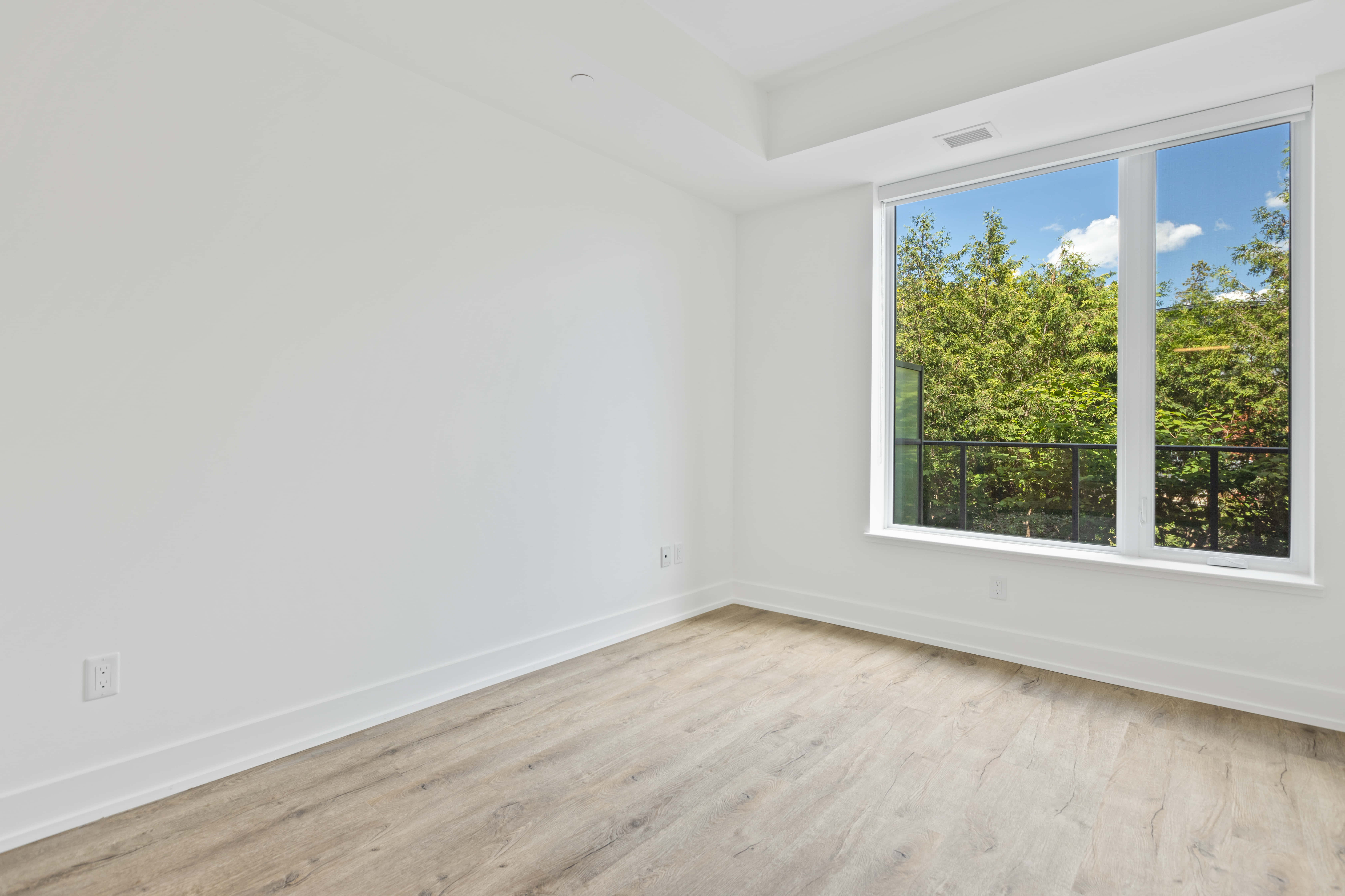 Empty Room, forest view, white walls, 5K Desktop Wallpaper