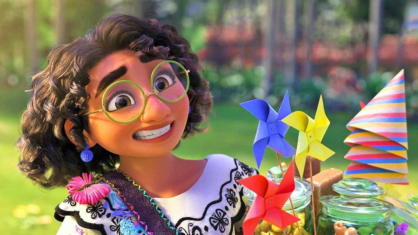 Encanto Aesthetic, curly hair, green glasses, HD Desktop Wallpaper