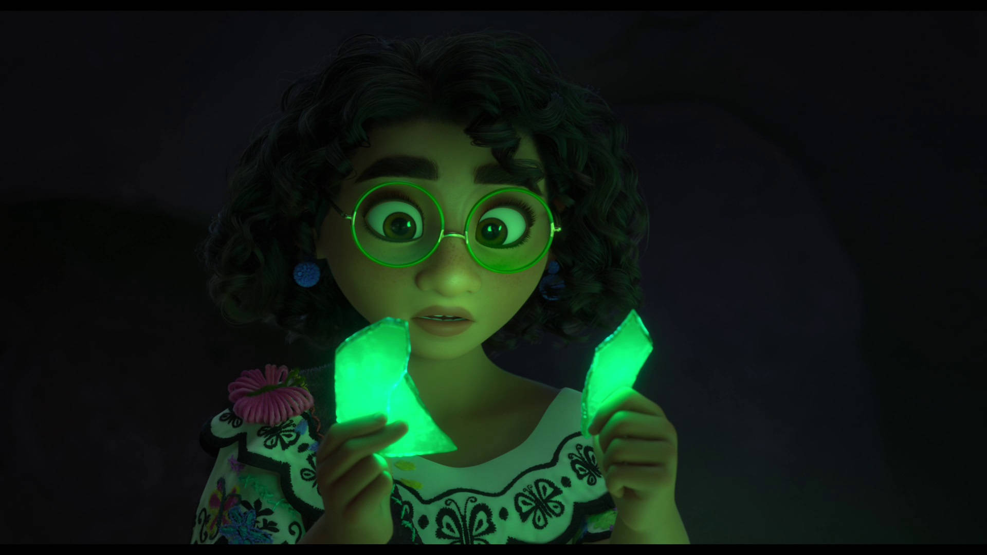 Encanto Mirabel, curly hair, green glasses, Full HD Desktop Wallpaper