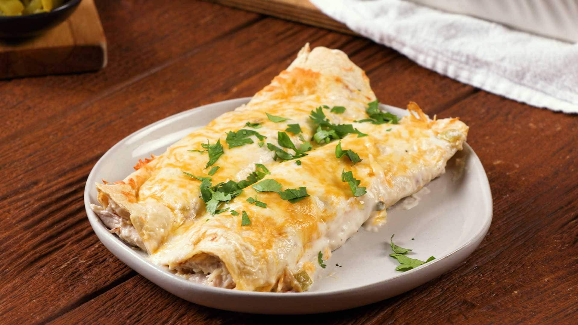 dry enchiladas, chicken enchiladas, fresh coriander, Full HD Desktop Wallpaper