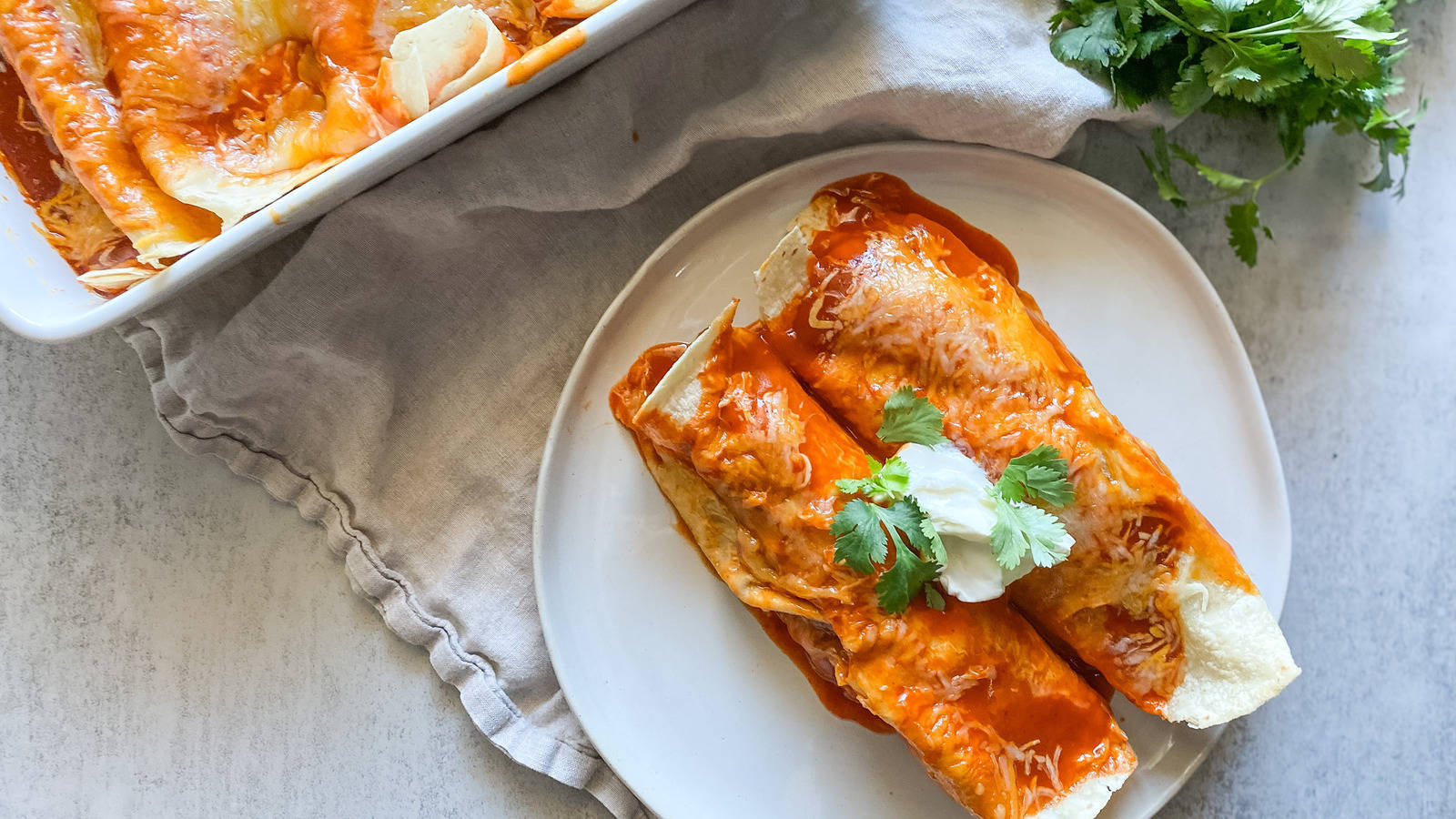 enchiladas, chili salsa, red sauce, HD Desktop Wallpaper