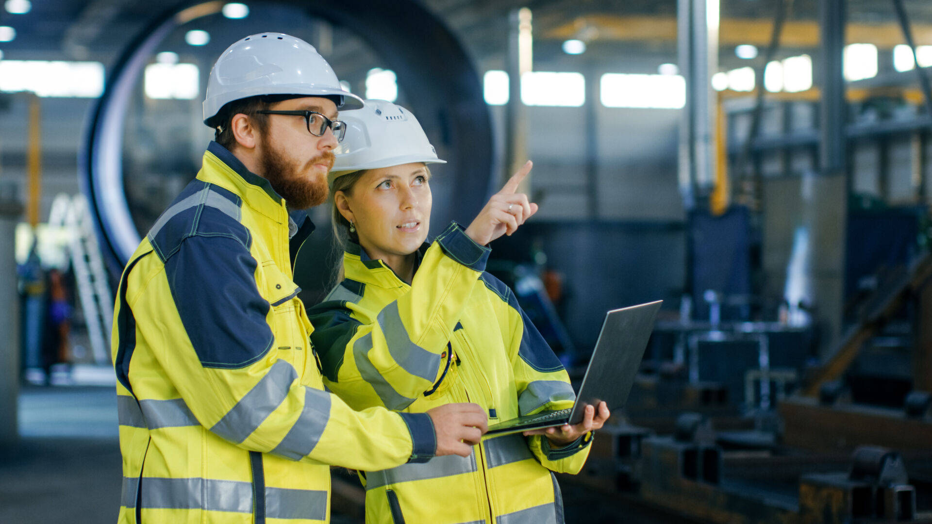 engineers, yellow safety gear, large industrial pipe, Full HD Desktop Wallpaper