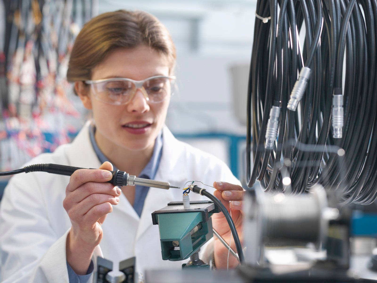 female engineer, lab coat, safety glasses, HD Desktop Wallpaper