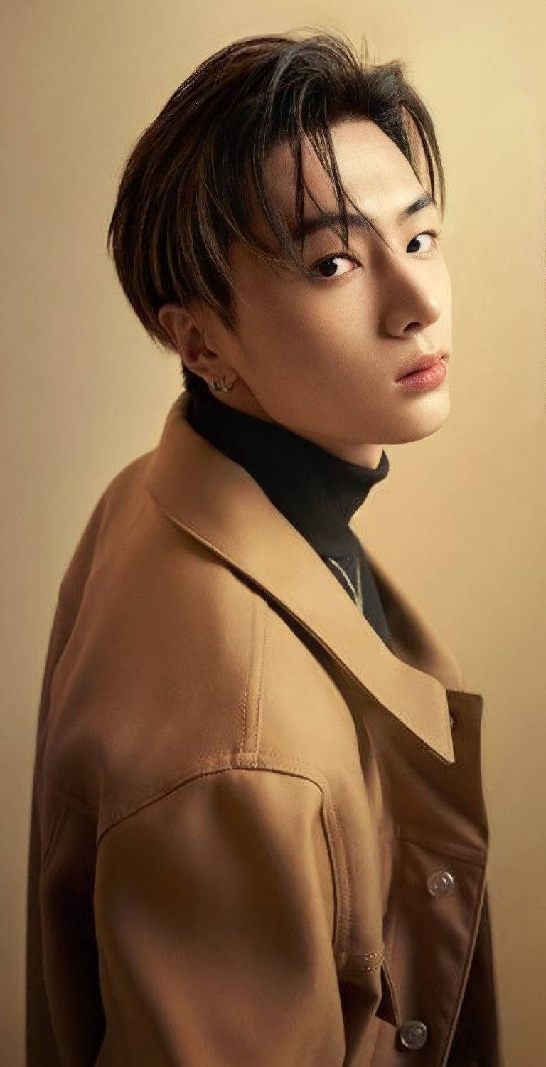 Enhypen Jay, trench coat, tan coat, HD Phone Wallpaper