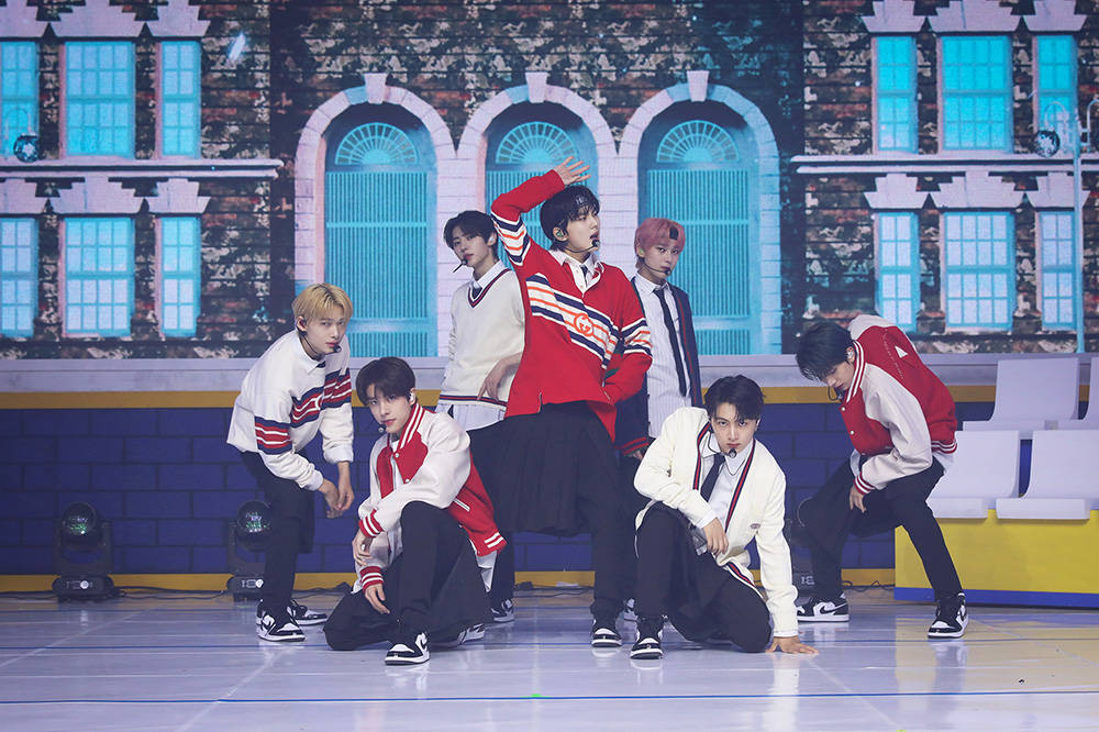 Enhypen, red white and black varsity jackets, brightly lit stage, SD Desktop Wallpaper
