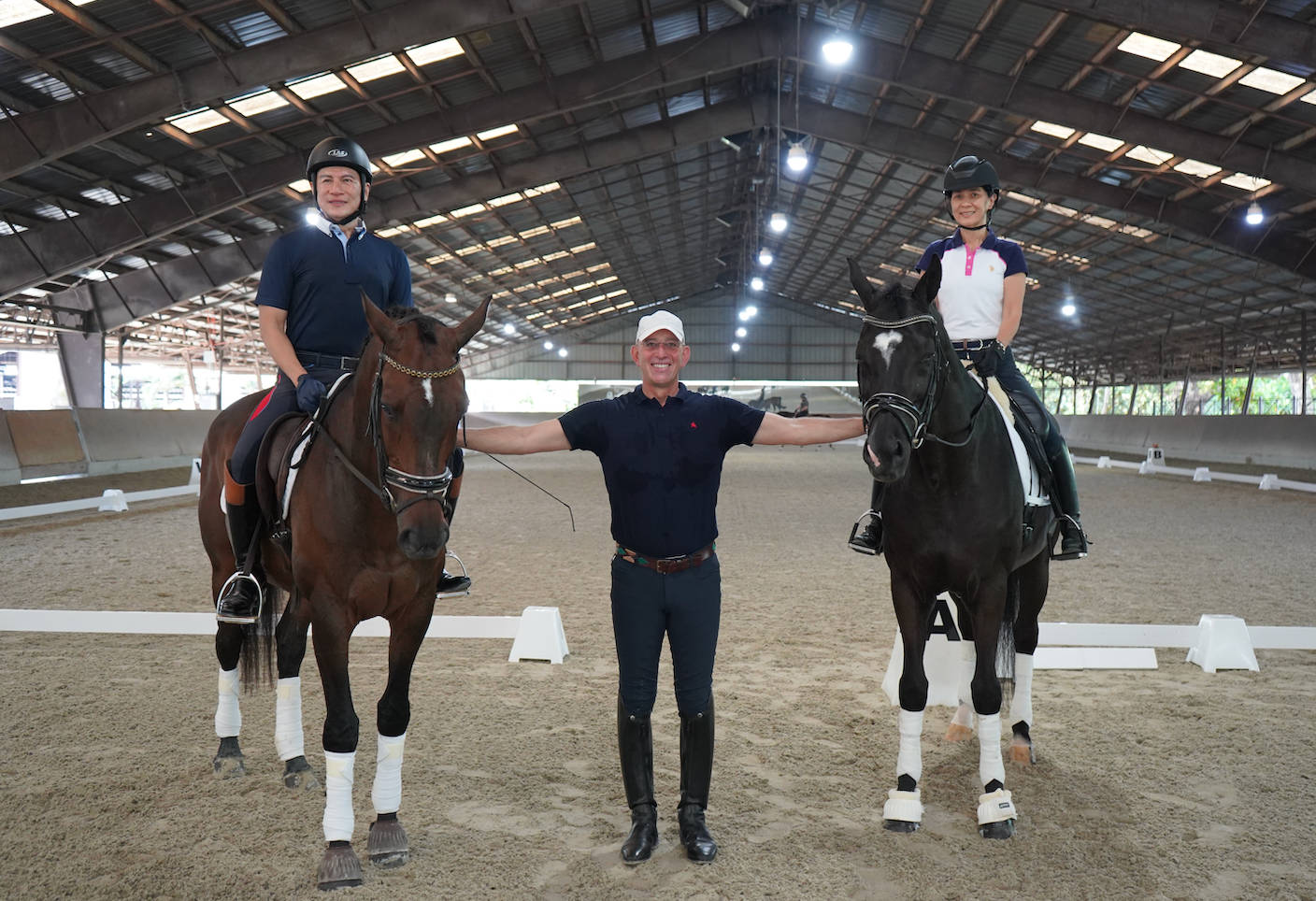 equestrian trainer, two horseback riders, indoor arena, HD Desktop Wallpaper
