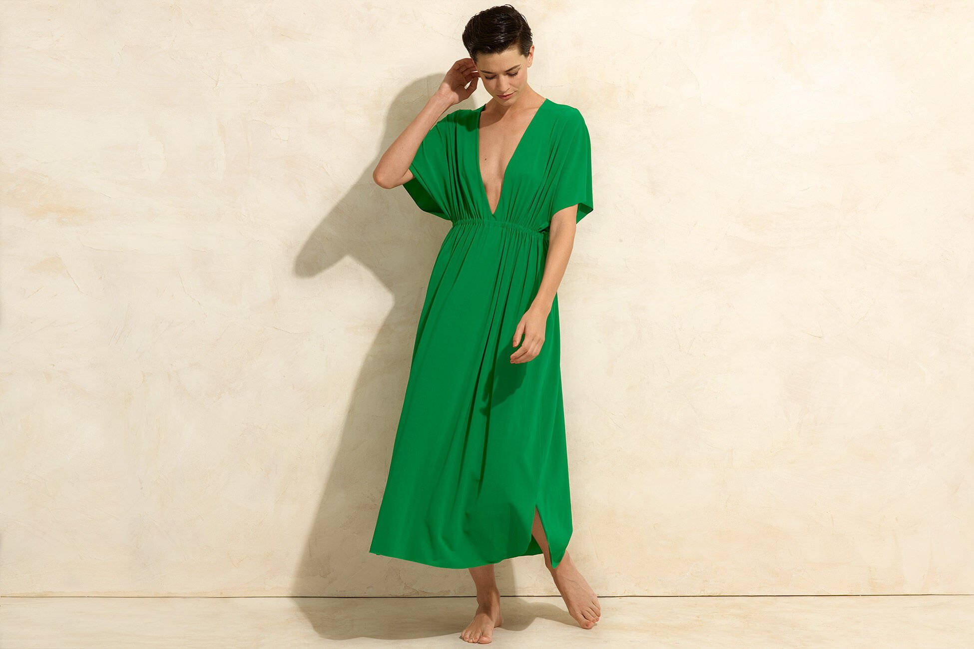 Eres, green kimono cardigan, emerald green dress, Full HD Desktop Wallpaper