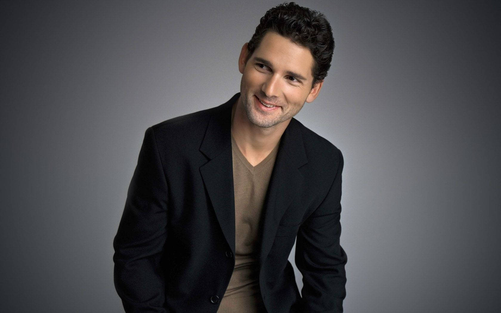 Eric Bana, black blazer, brown shirt, HD Desktop Wallpaper