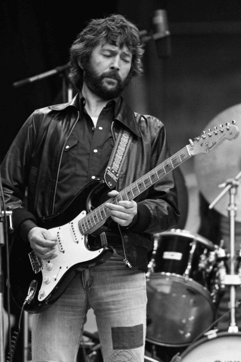 Eric Clapton, white electric guitar, leather jacket, SD Phone Wallpaper