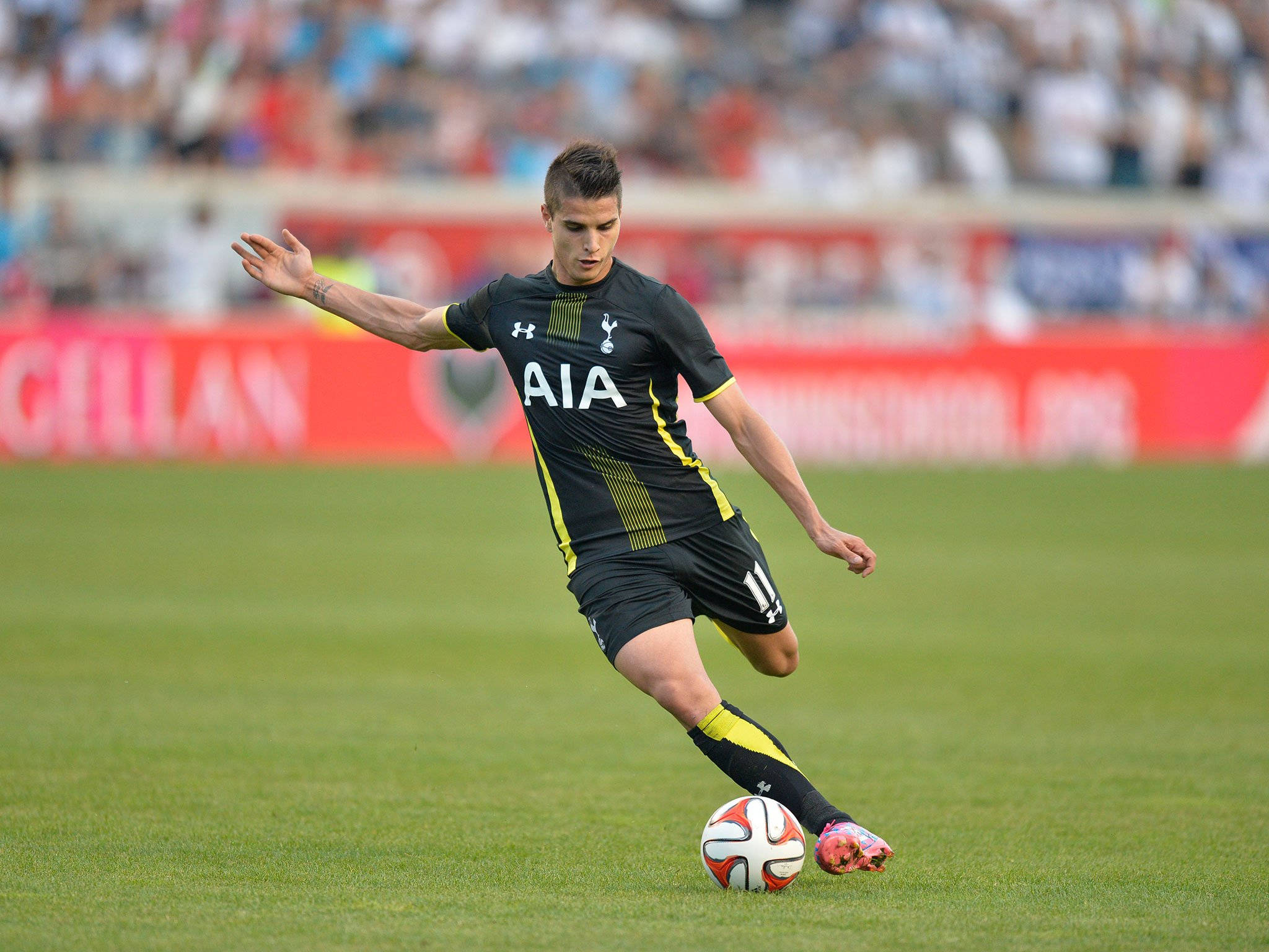 Erik Lamela, black football jersey, yellow kit, Full HD Desktop Wallpaper