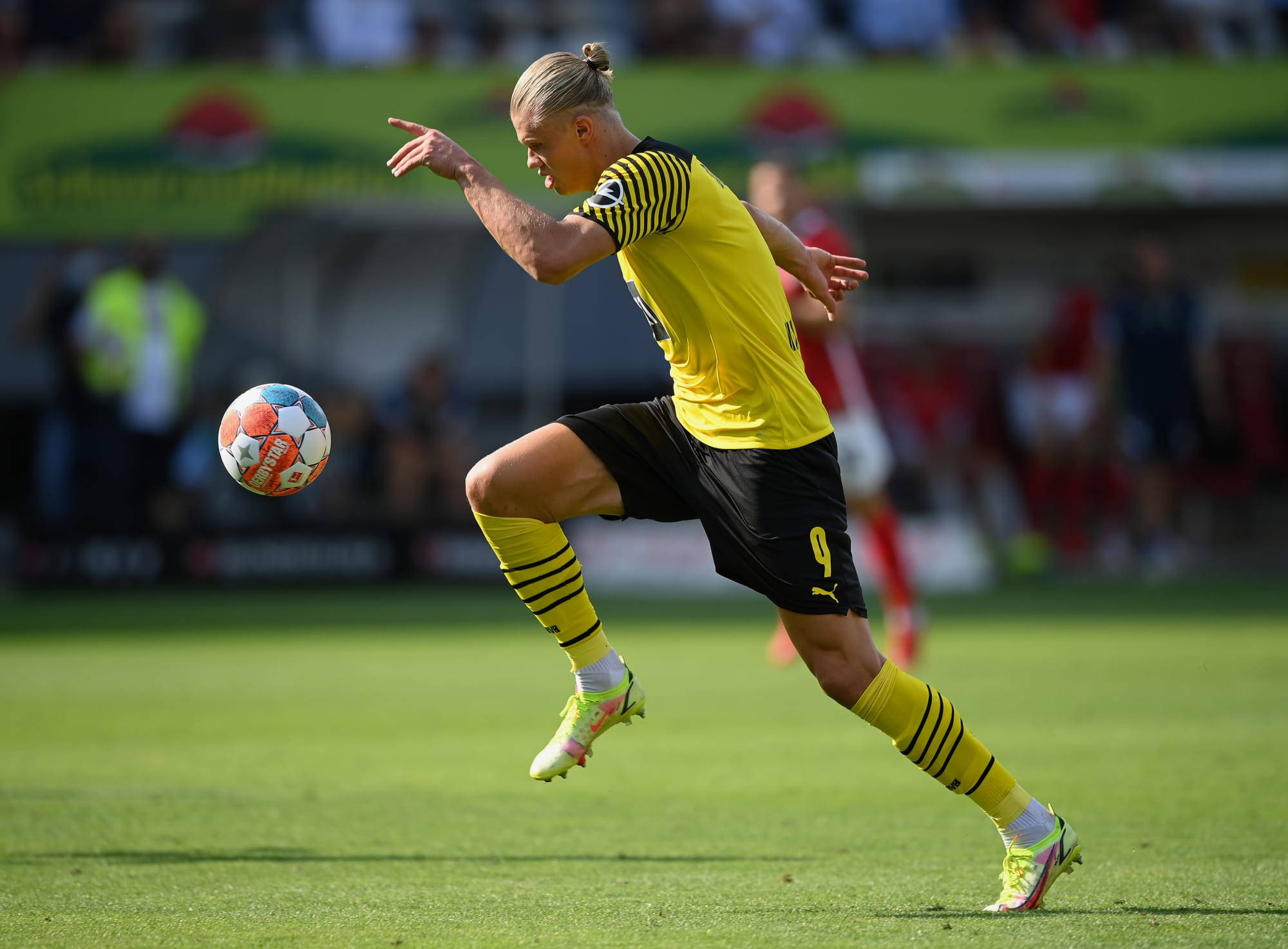 Erling Haaland, yellow and black, colorful ball, Full HD Desktop Wallpaper