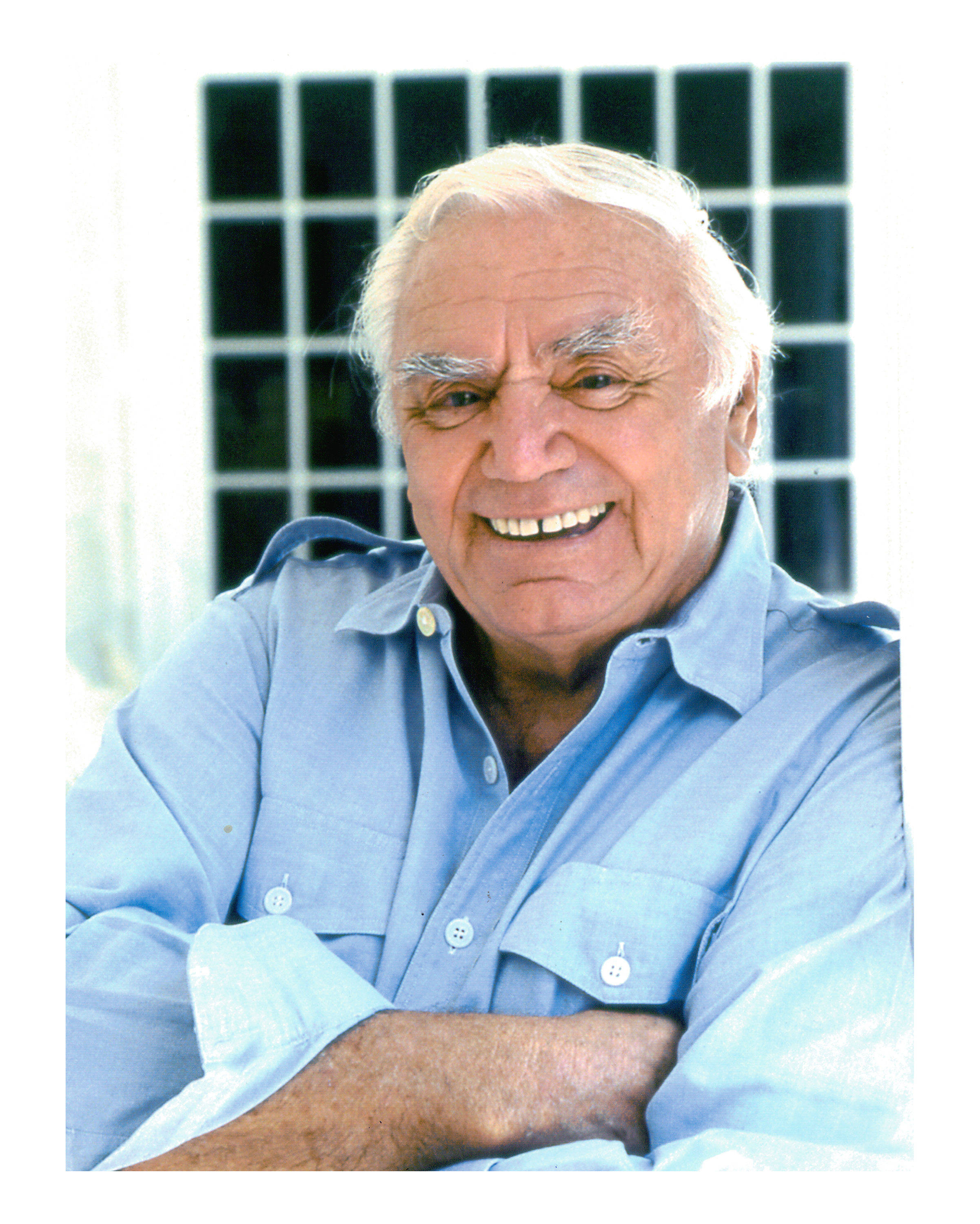 Ernest Borgnine, blue shirt, white hair, 2K Phone Wallpaper