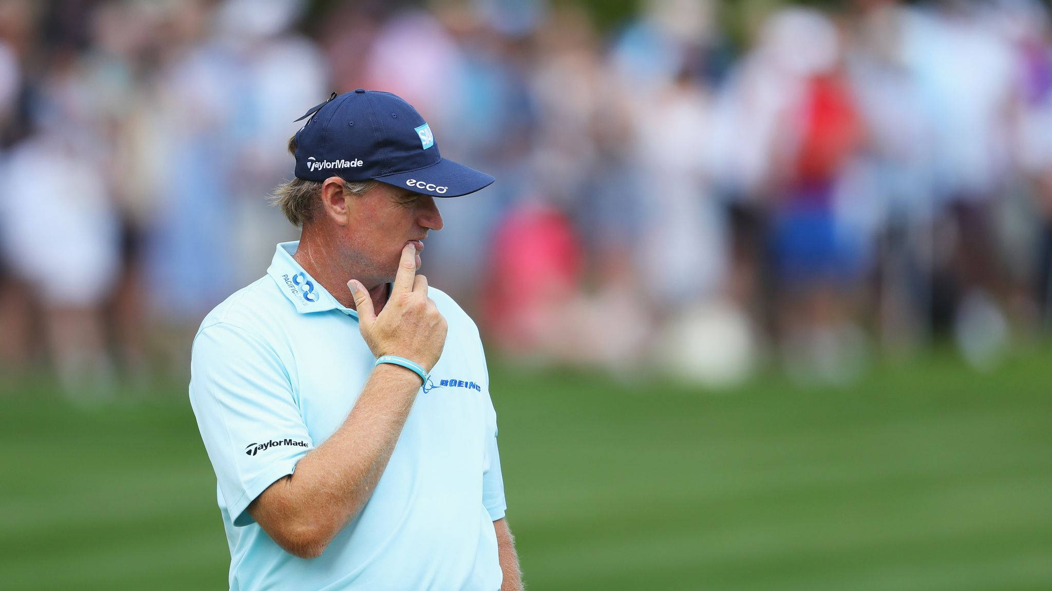 Ernie Els, light blue shirt, navy cap, Full HD Desktop Wallpaper