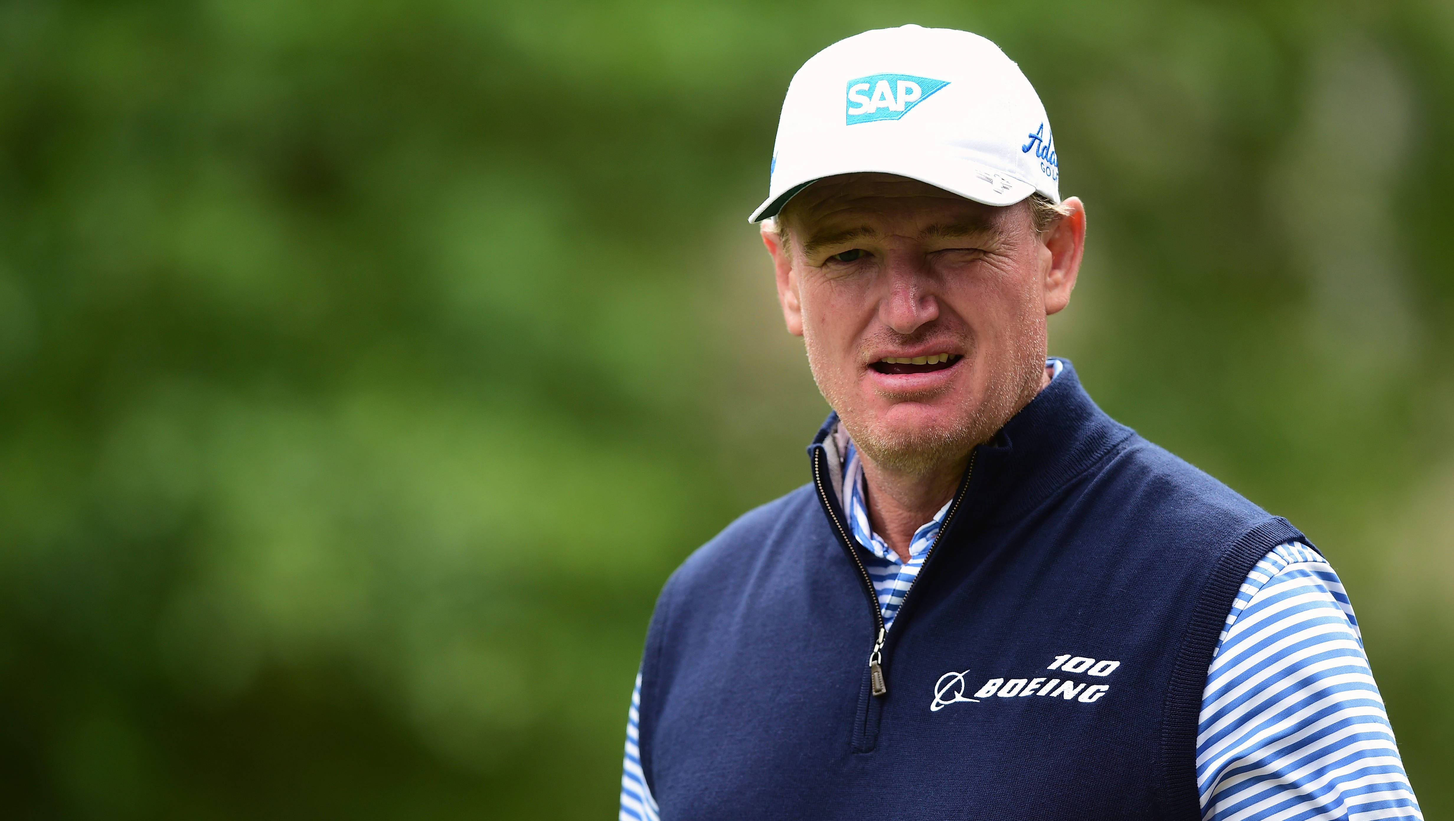 Ernie Els, white cap, blue vest, 4K Desktop Wallpaper