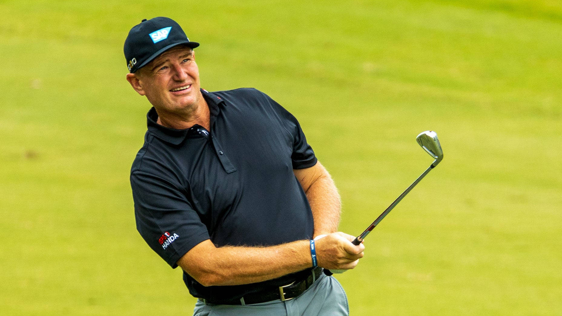 Ernie Els, black polo, cap, HD Desktop Wallpaper