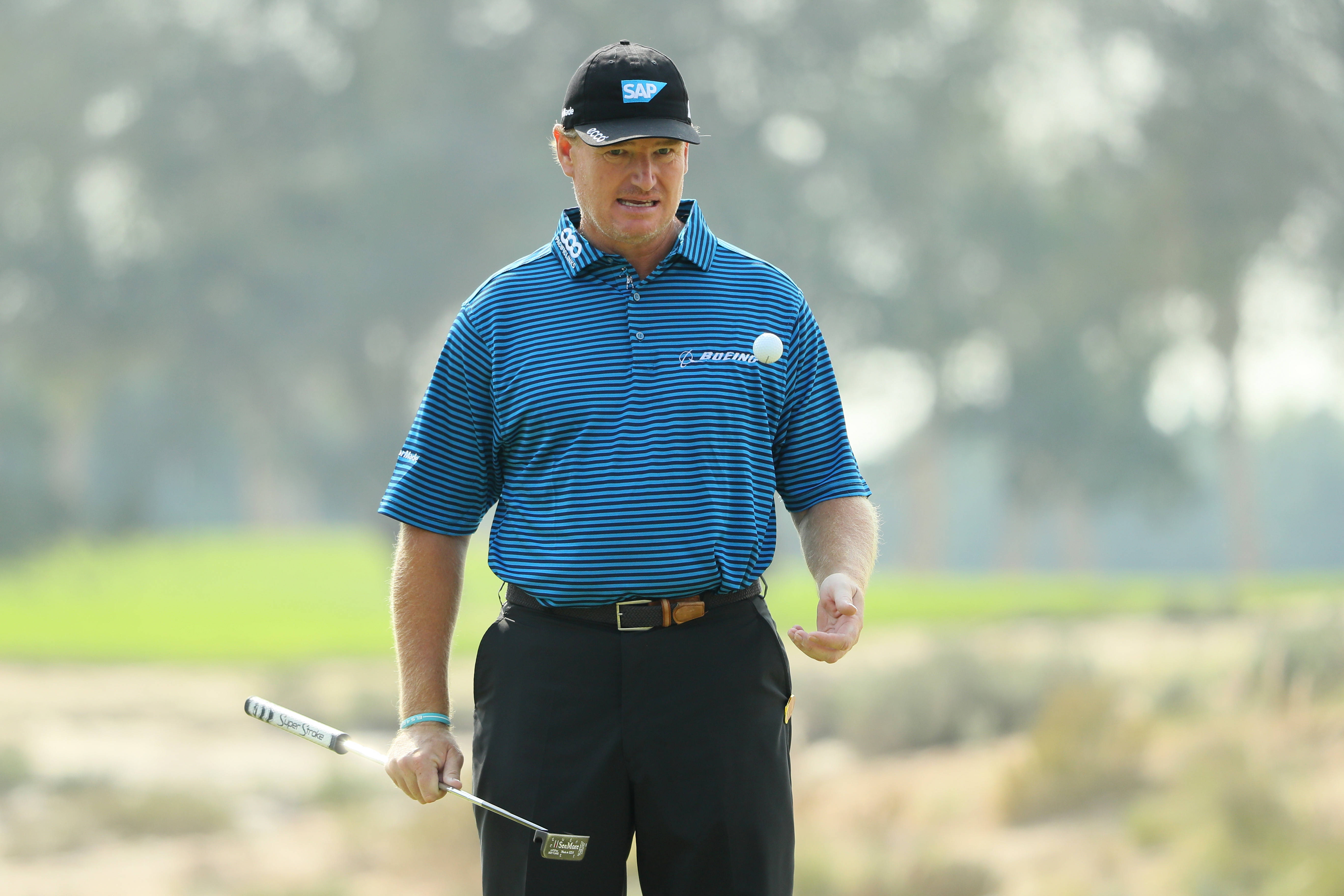 Ernie Els, putter, blue striped shirt, 5K Desktop Wallpaper