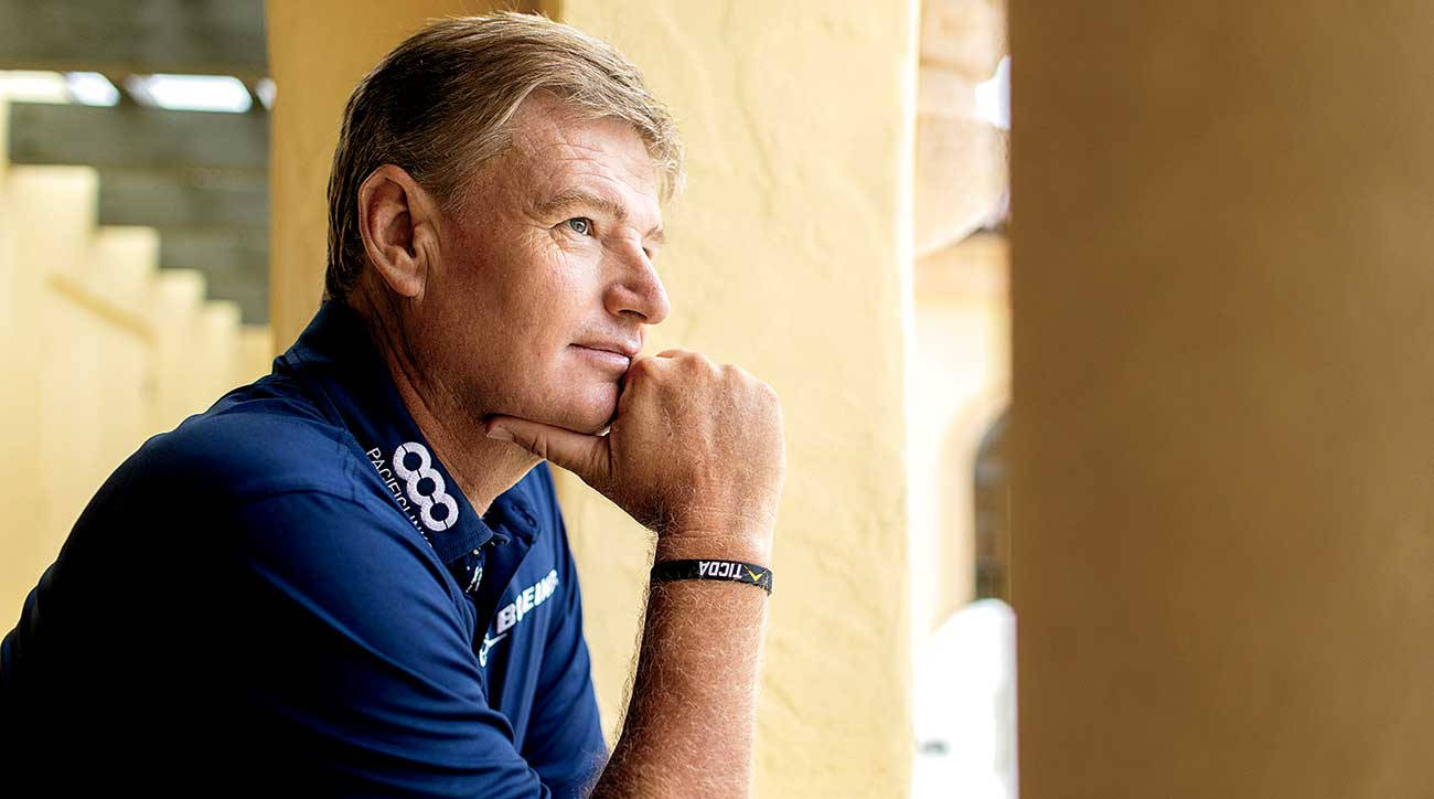 Ernie Els, blue polo shirt, window, HD Desktop Wallpaper
