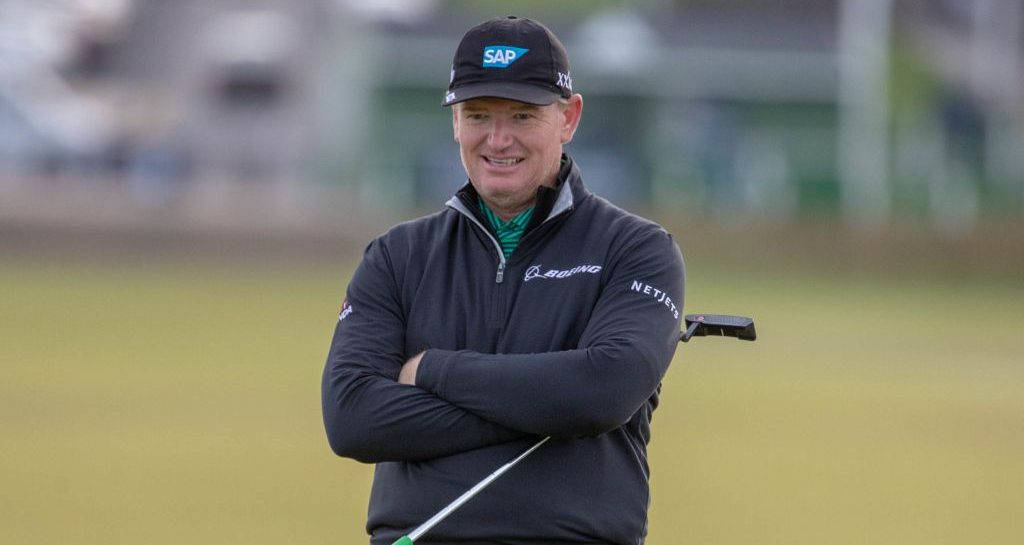 Ernie Els, black cap, jacket, SD Desktop Wallpaper